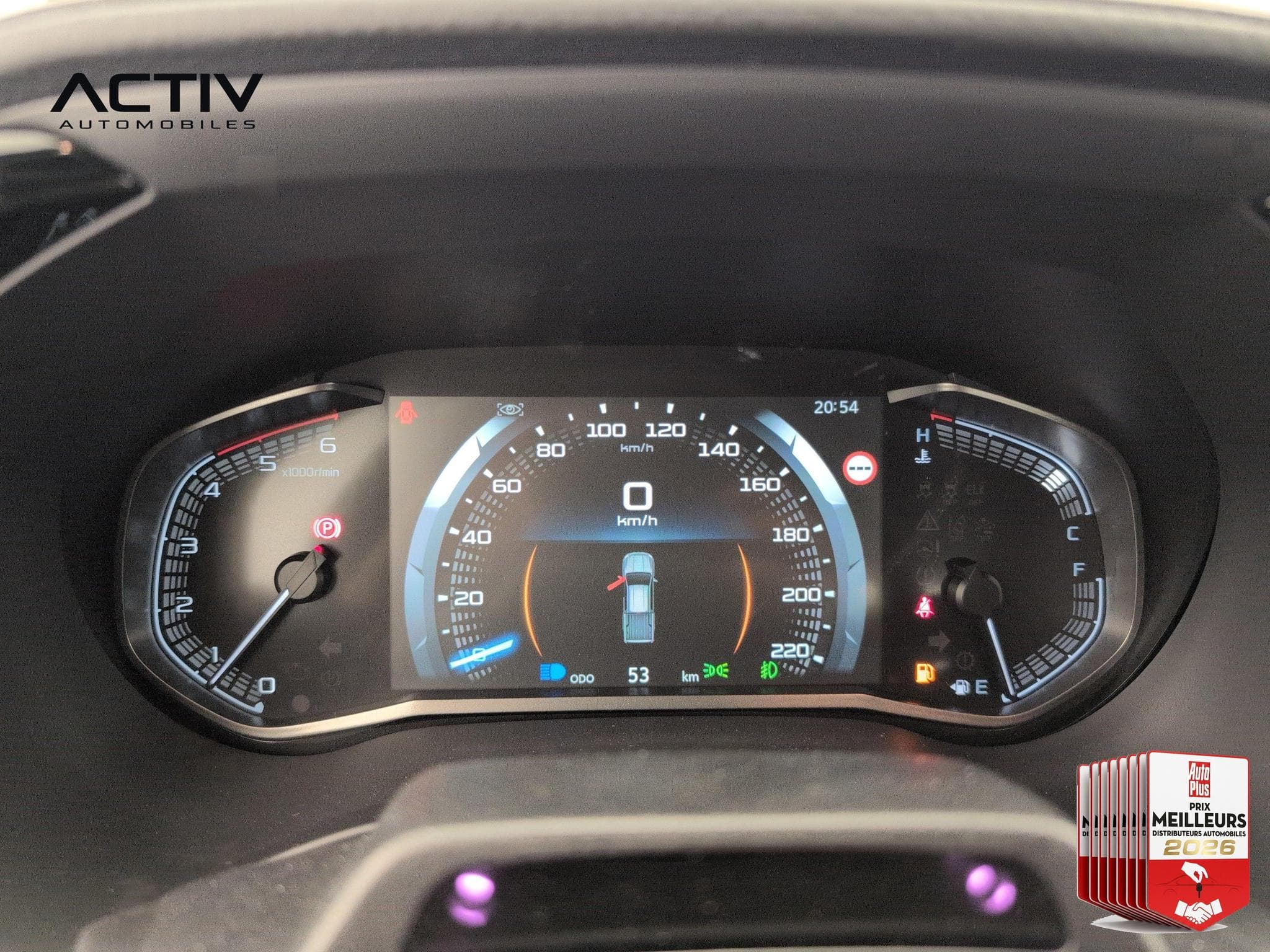 Isuzu D-MAX 2.2L SPACE CABINE M/T NITRO SPORT (2026) - Foto 22