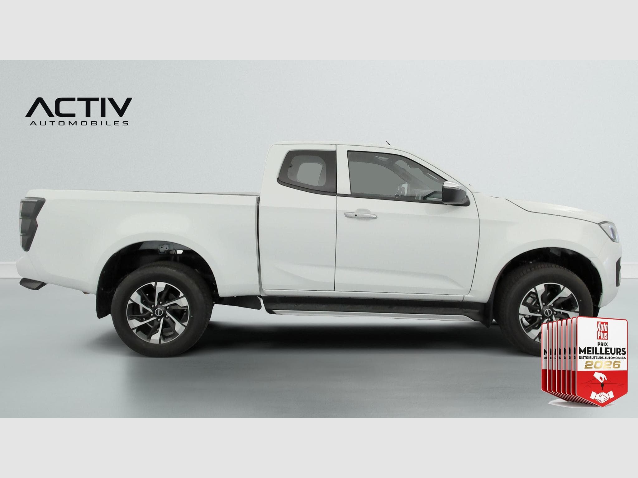 Isuzu D-MAX 2.2L SPACE CABINE M/T PRESTIGE (2026) - Foto 8