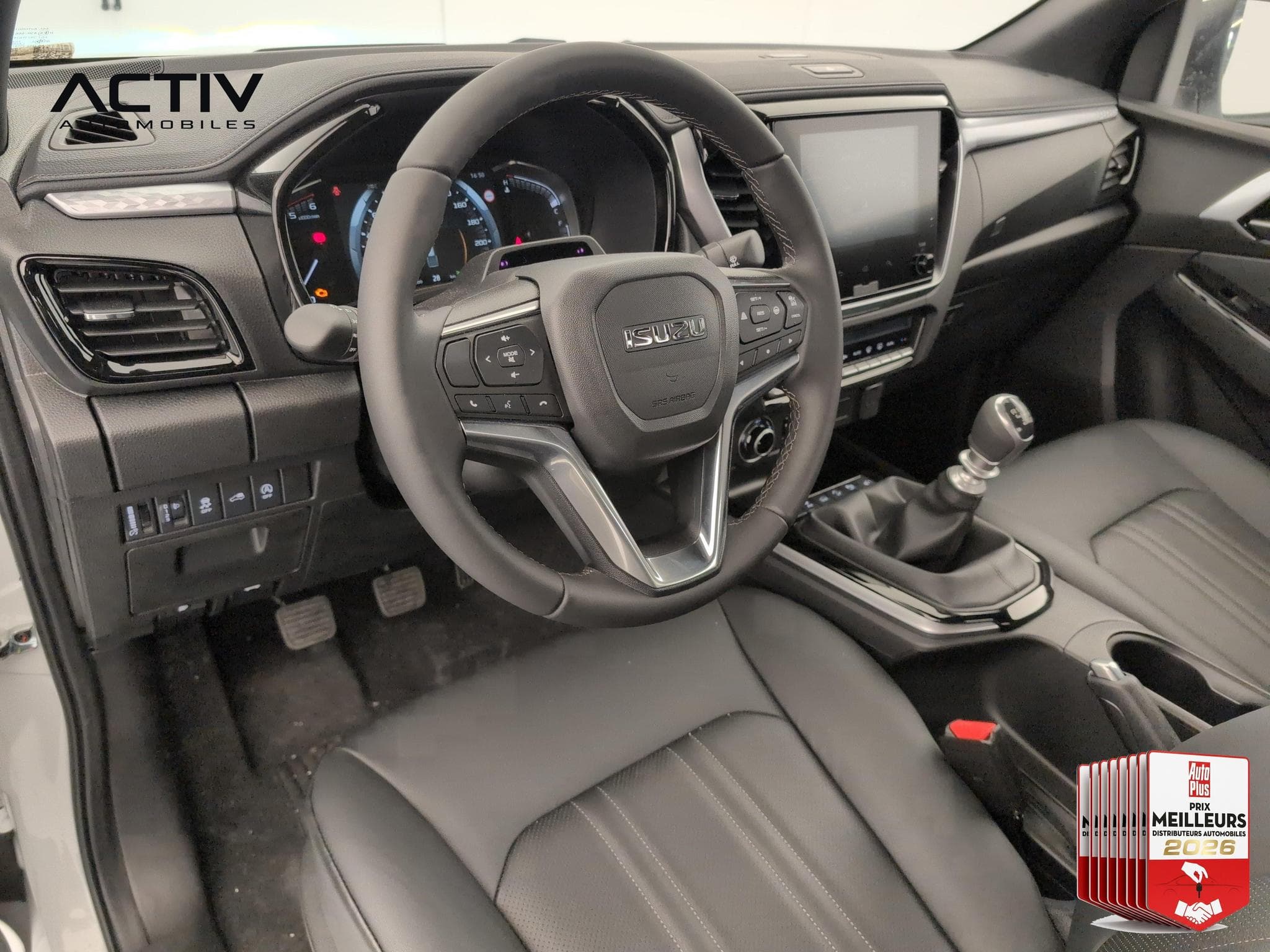 Isuzu D-MAX 2.2L SPACE CABINE M/T PRESTIGE (2026) - Foto 13