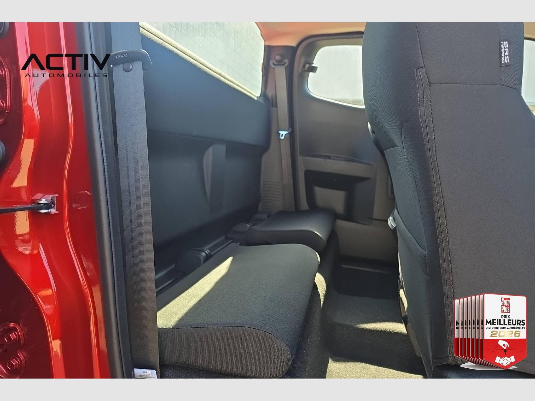 Isuzu D-MAX 2.2L SPACE CABINE A/T EVOLUTION (2026) - Foto 9