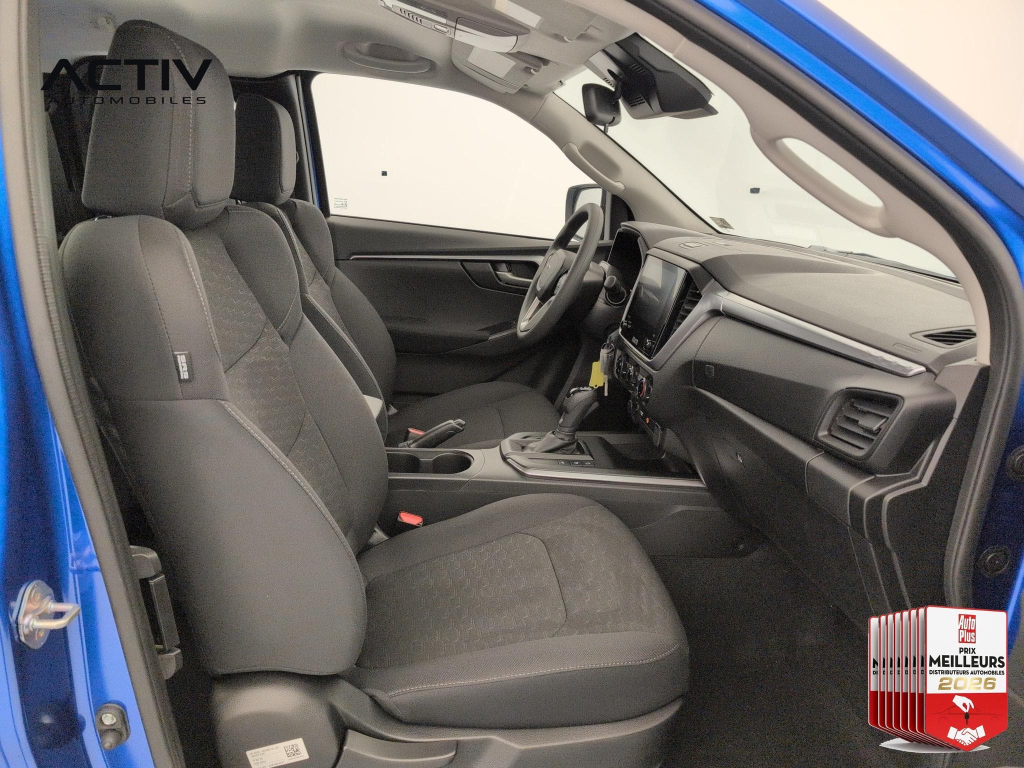 Isuzu D-MAX 2.2L SPACE CABINE A/T EVOLUTION (2026) - Foto 9