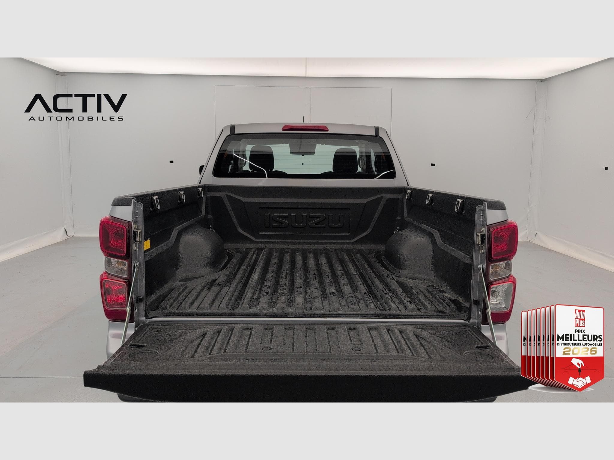 Isuzu D-MAX 2.2L SPACE CABINE A/T EVOLUTION (2026) - Foto 18