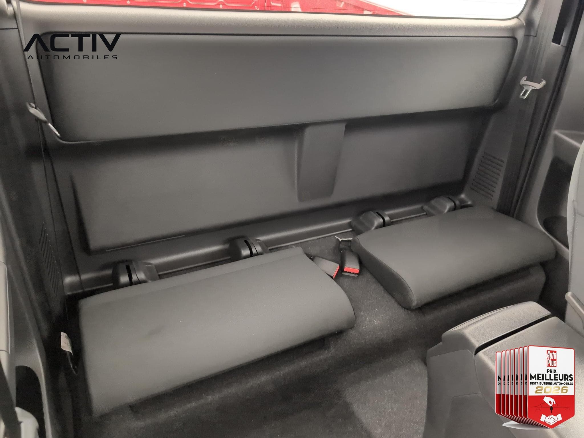 Isuzu D-MAX 2.2L SPACE CABINE M/T EVOLUTION (2026) - Foto 10
