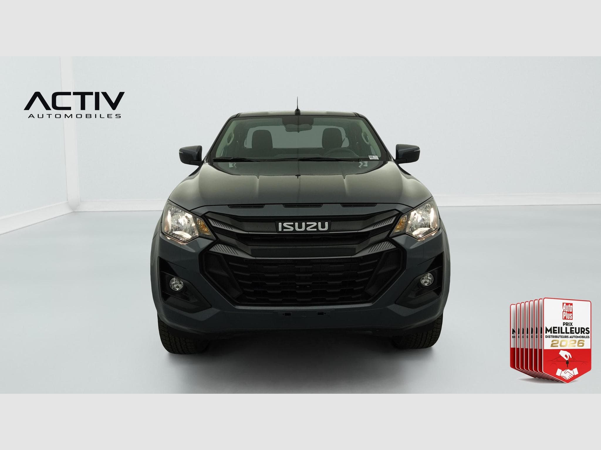 Isuzu D-MAX 2.2L SPACE CABINE M/T EVOLUTION (2026) - Foto 2