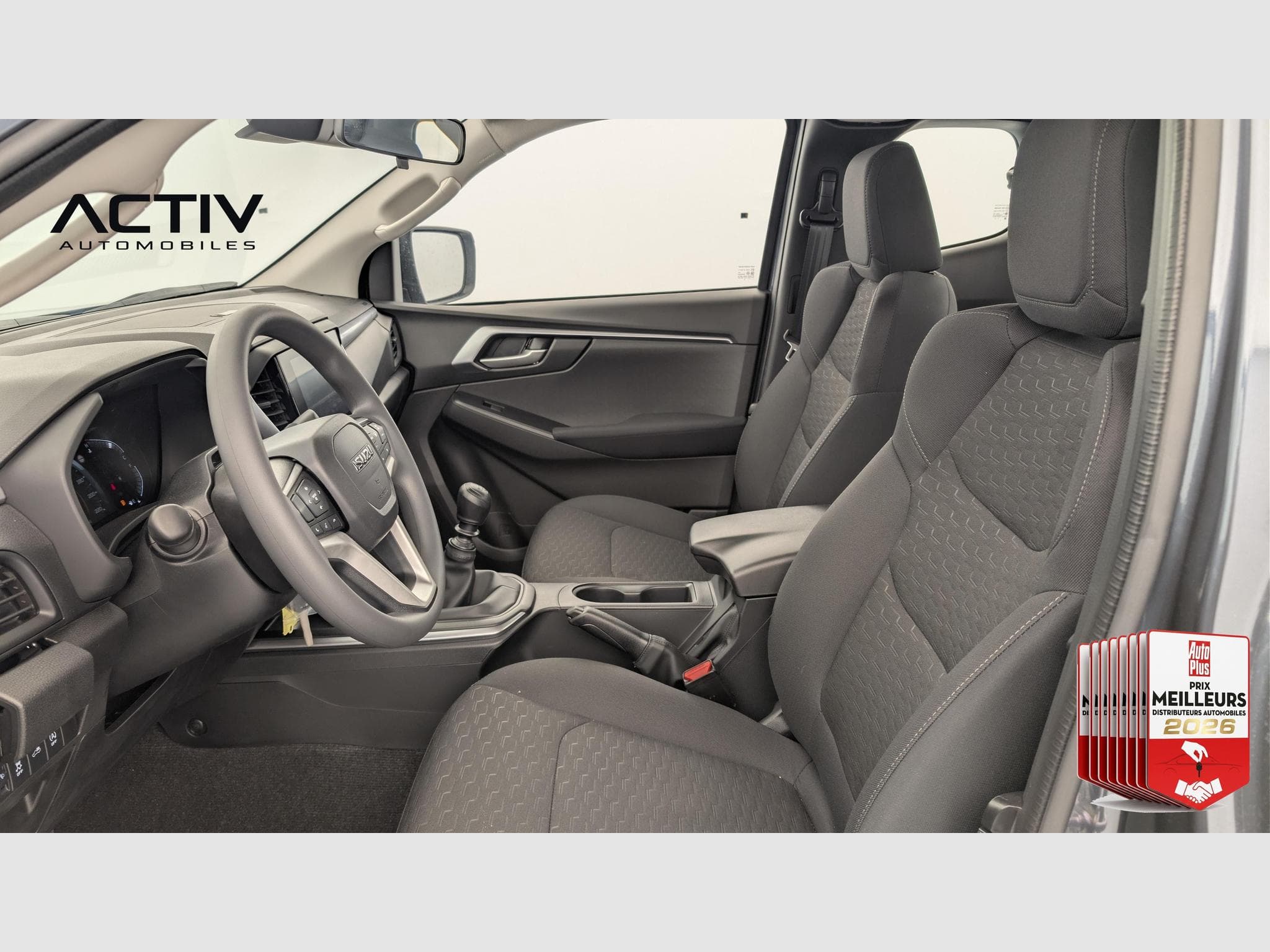 Isuzu D-MAX 2.2L SPACE CABINE M/T EVOLUTION (2026) - Foto 12