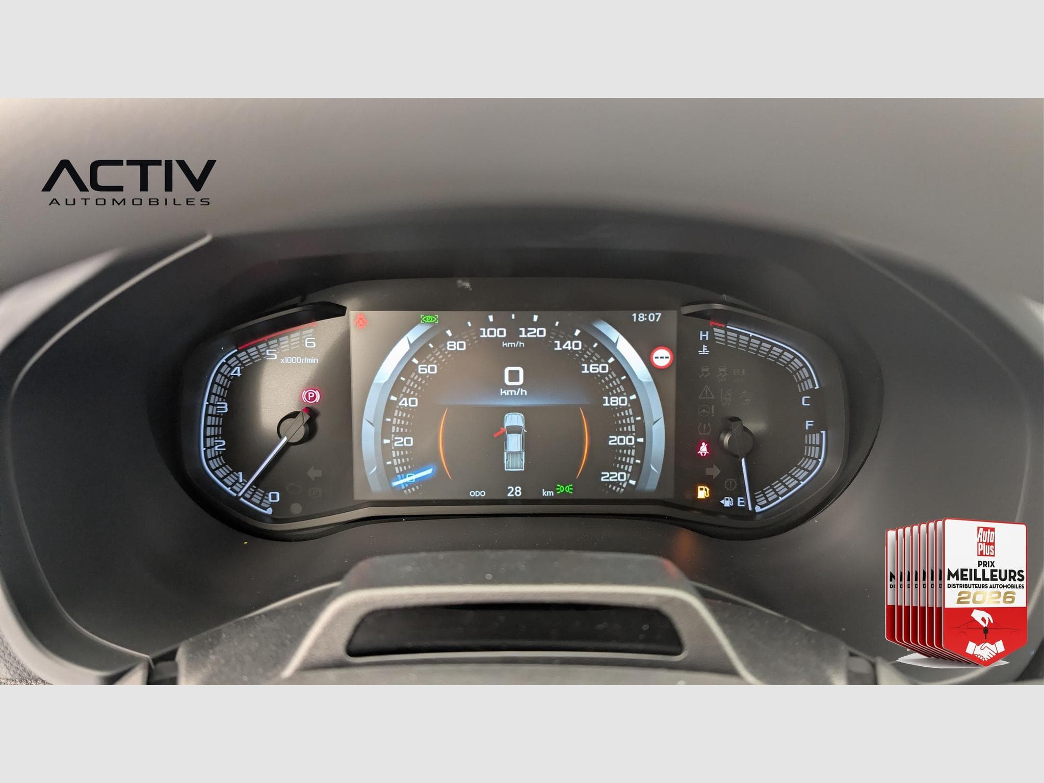Isuzu D-MAX 2.2L SPACE CABINE M/T EVOLUTION (2026) - Foto 22