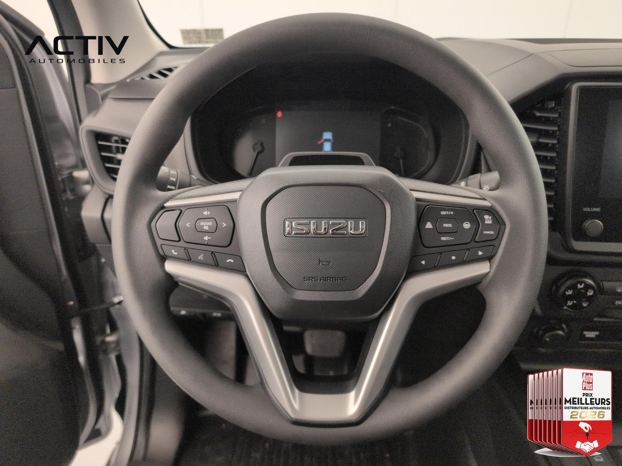Isuzu D-MAX 2.2L SPACE CABINE A/T B-STRONG (2026) - Foto 12