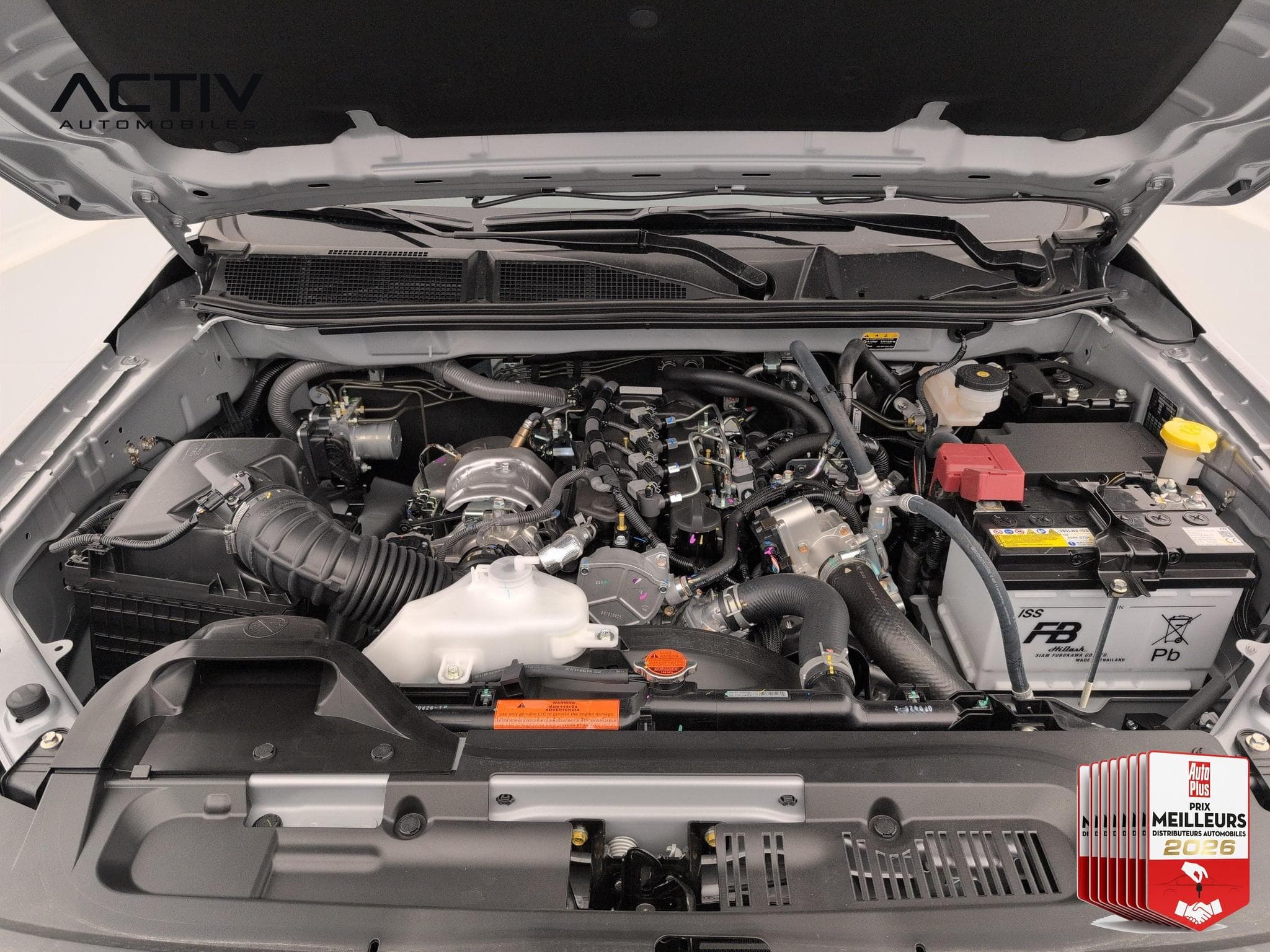 Isuzu D-MAX 2.2L SPACE CABINE A/T B-STRONG (2026) - Foto 15
