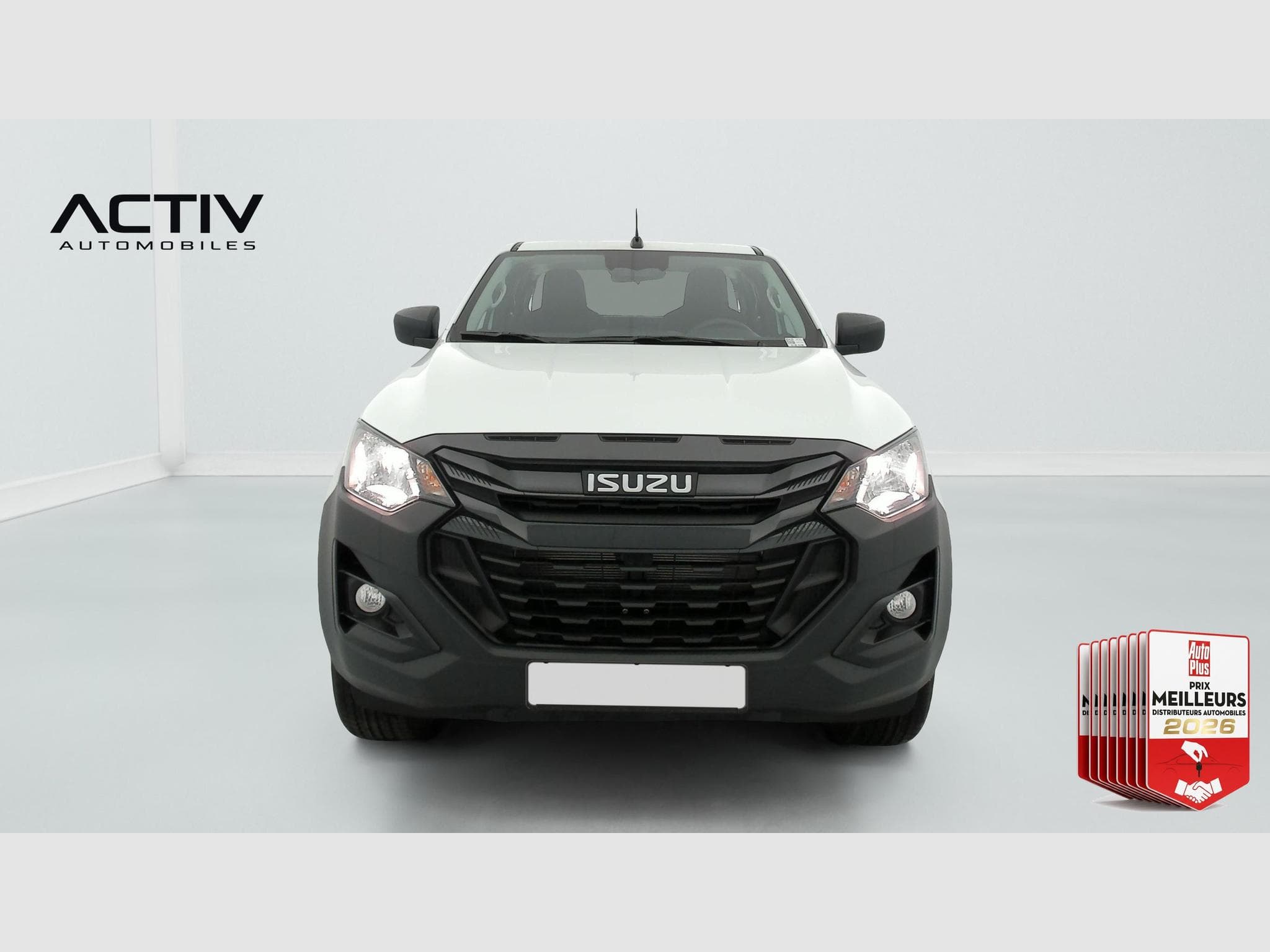 Isuzu D-MAX 2.2L SPACE CABINE A/T B-STRONG (2026) - Foto 2
