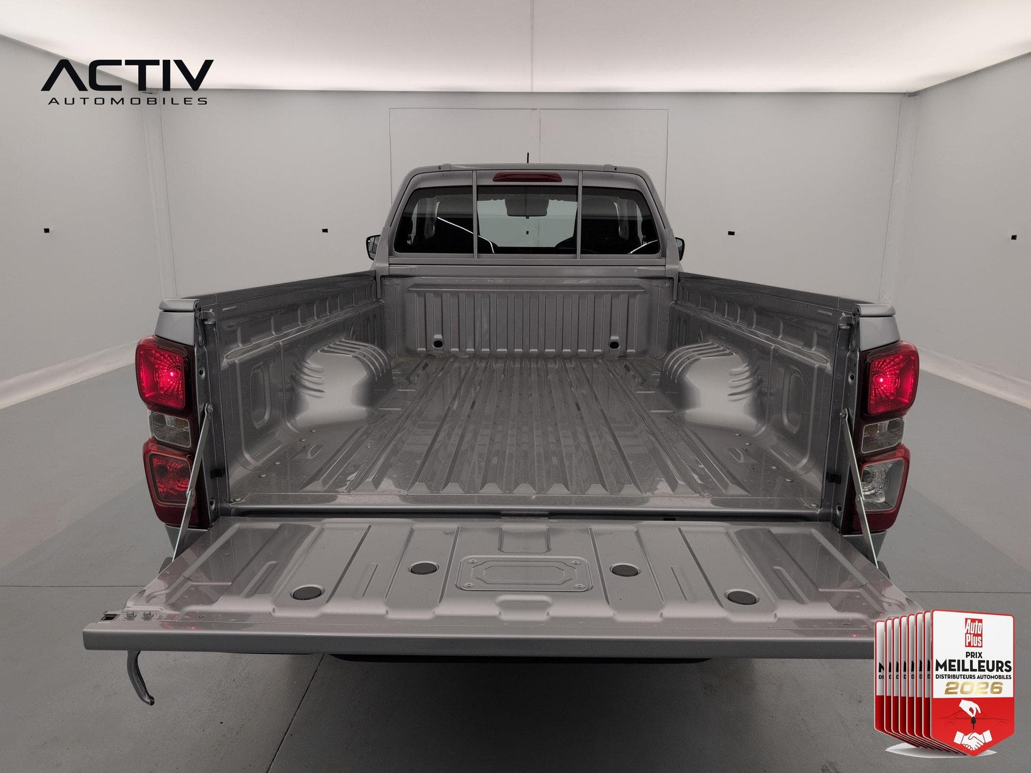 Isuzu D-MAX 2.2L SINGLE CABINE M/T B-STRONG (2026) - Foto 10