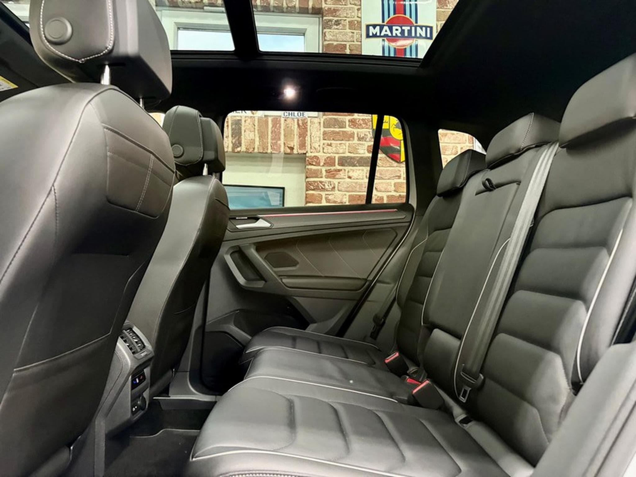 VW Tiguan Tiguan 2.0 TSi 245cv Auto 4x4 R-LINE (2023) - Photo 6