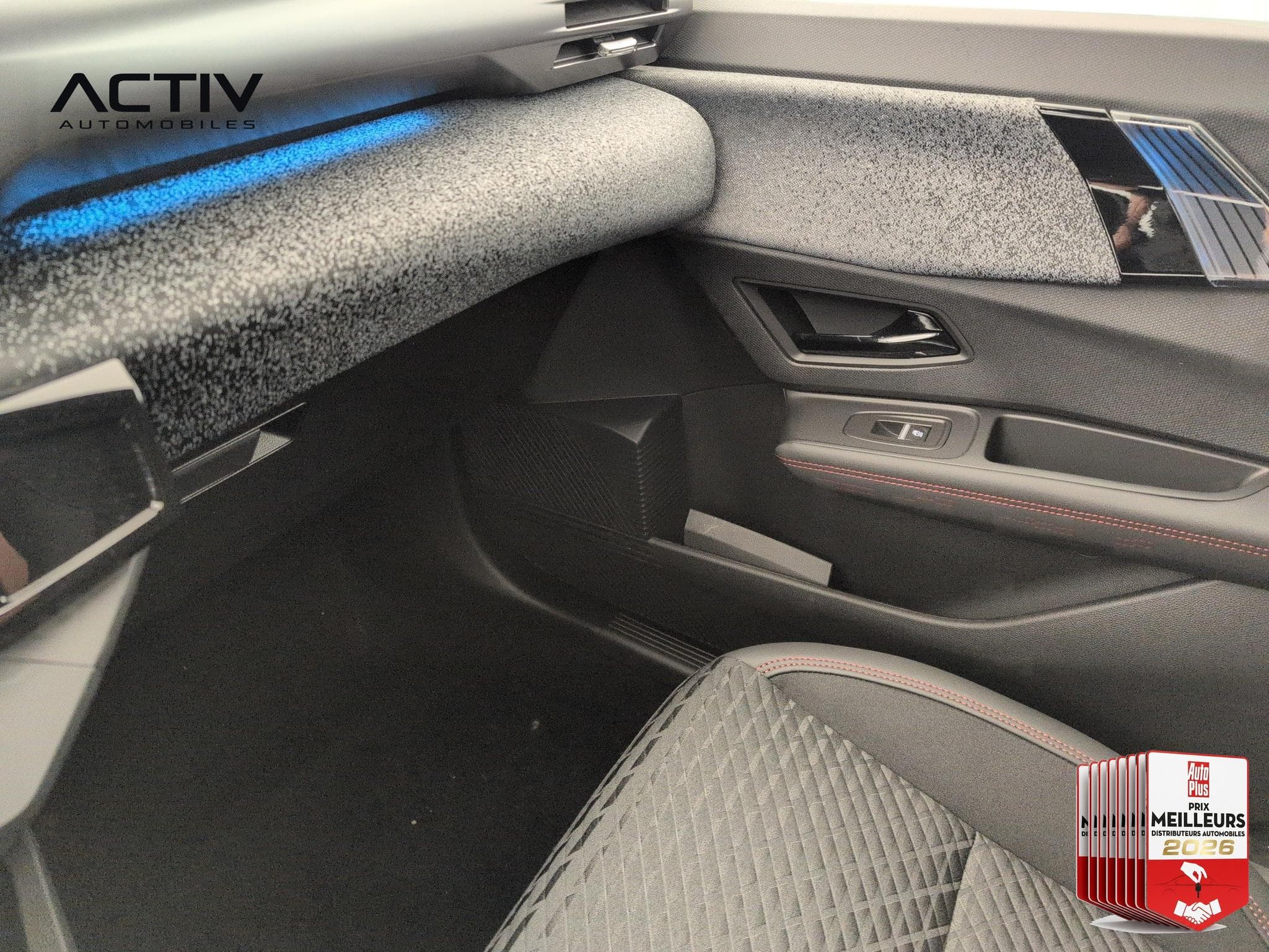 Renault Clio E-TECH FULL HYBRID 160 CH TECHNO (2026) - Foto 14