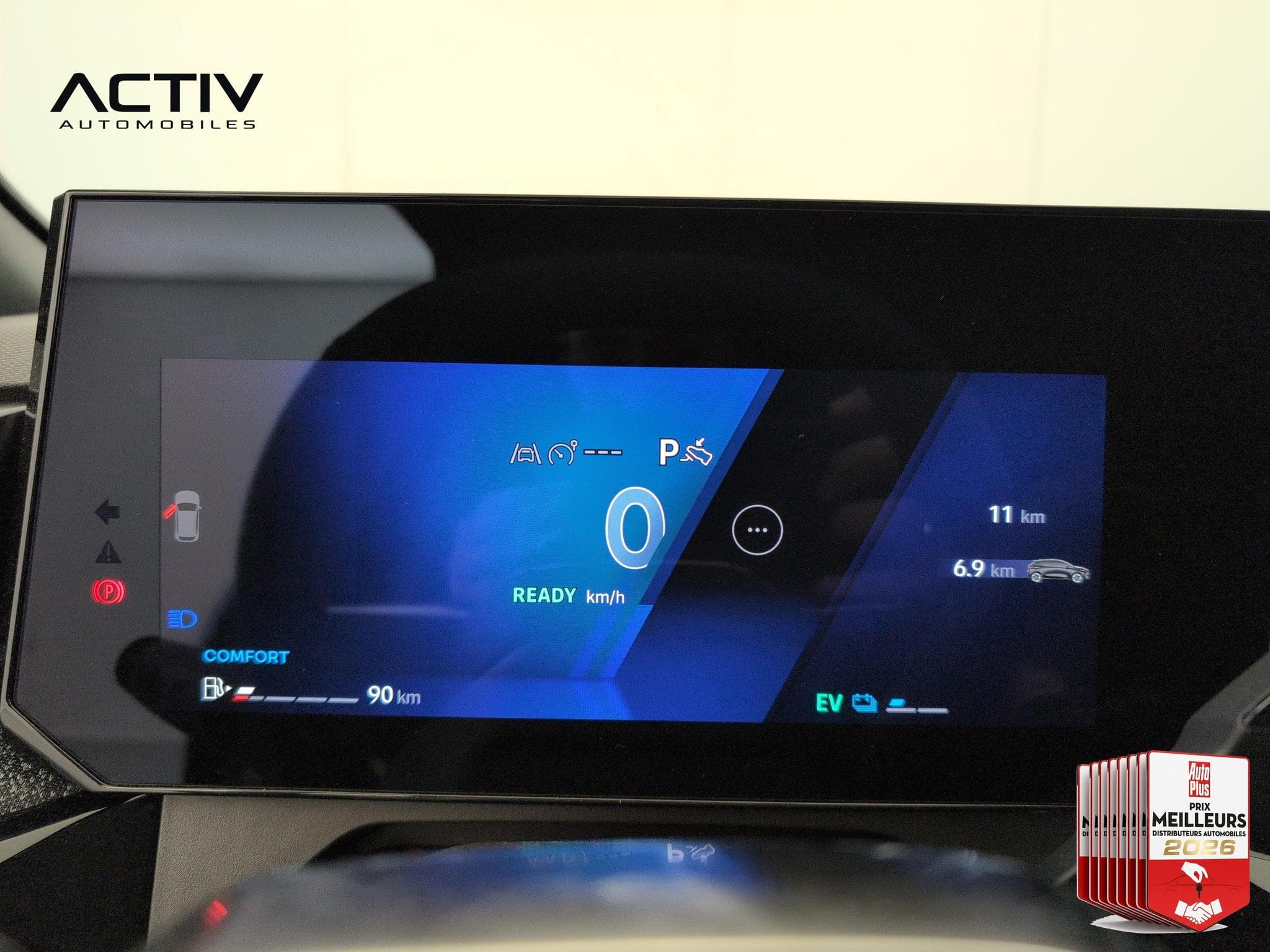 Renault Clio E-TECH FULL HYBRID 160 CH TECHNO (2026) - Foto 17