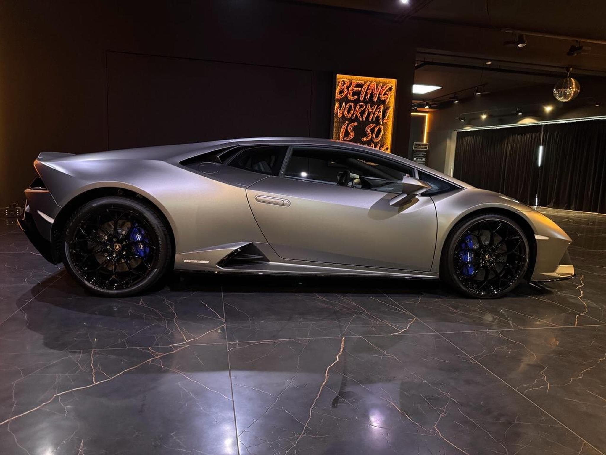 Lamborghini Huracán Evo LP640-4 (2022) - Photo 2