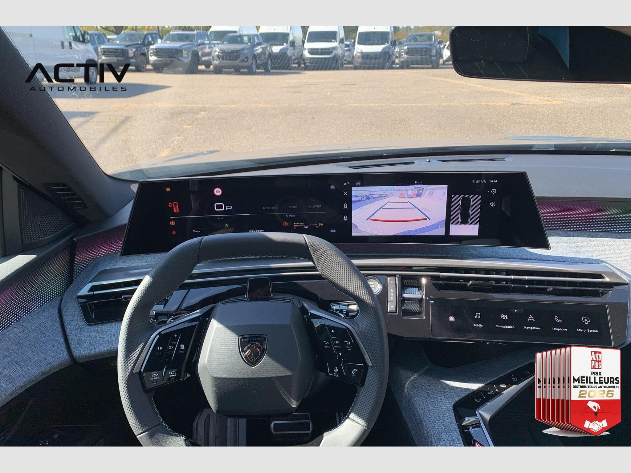 Peugeot 5008 Hybrid 145 e-DCS6 GT (2026) - Foto 13