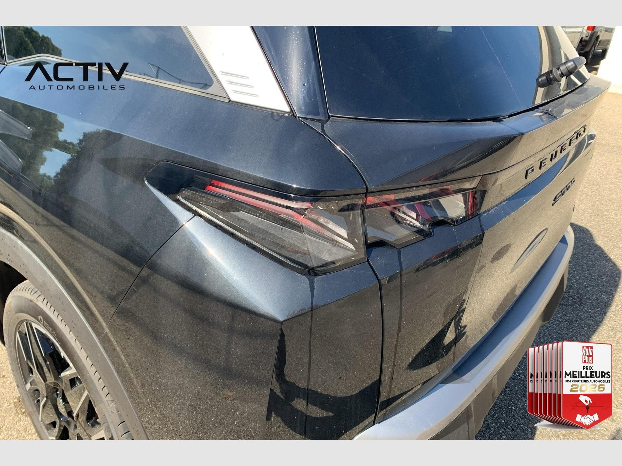 Peugeot 5008 Hybrid 145 e-DCS6 GT (2026) - Foto 23