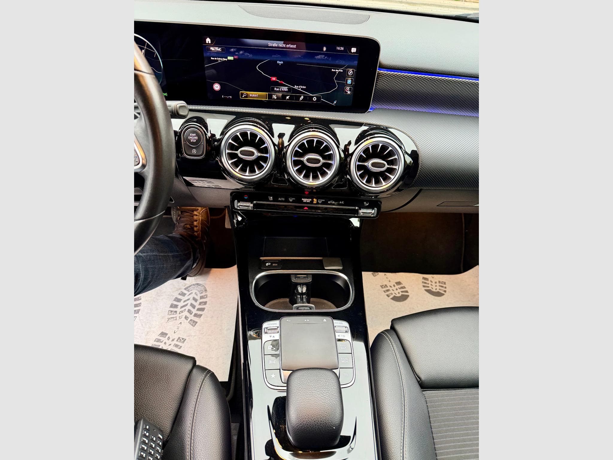Mercedes A 220 4Matic 7G-DCT Progressive (2019) - Foto 12
