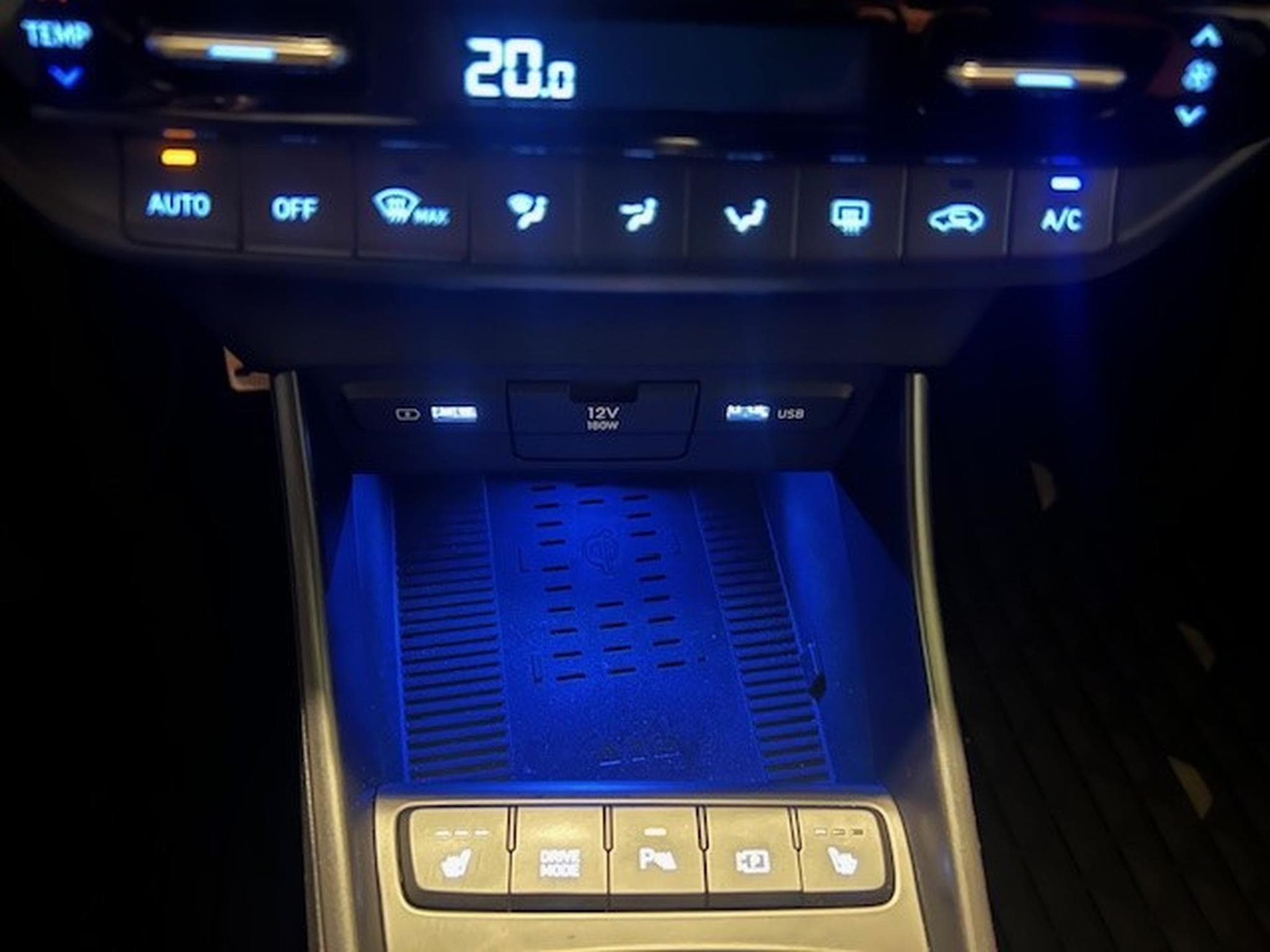 Hyundai Bayon 1.0 TGDI TECHNO HYBRID (2023) - Photo 10
