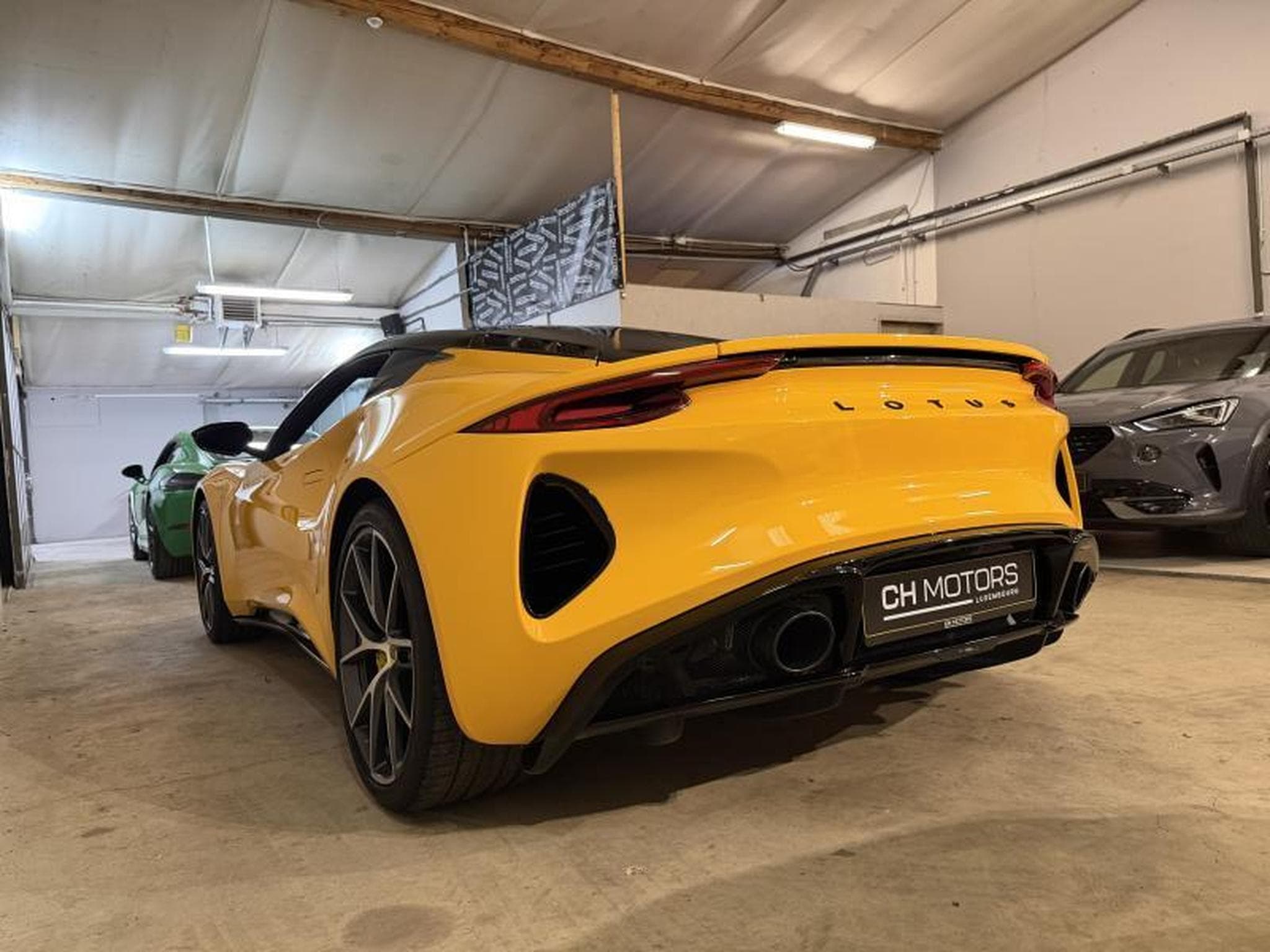 Lotus Emira 3.5 V6 First Edition (2023) - Photo 5