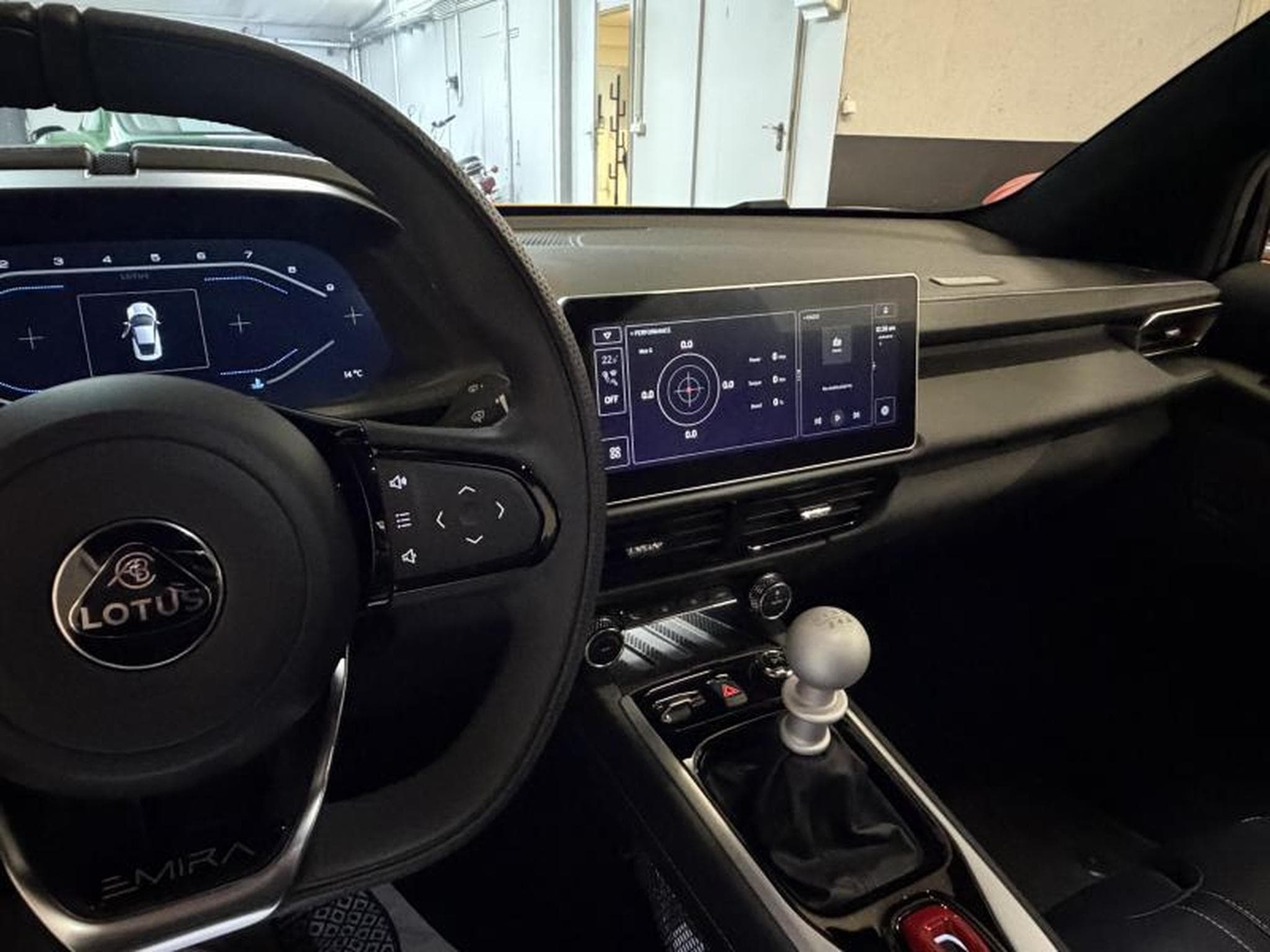 Lotus Emira 3.5 V6 First Edition (2023) - Photo 15