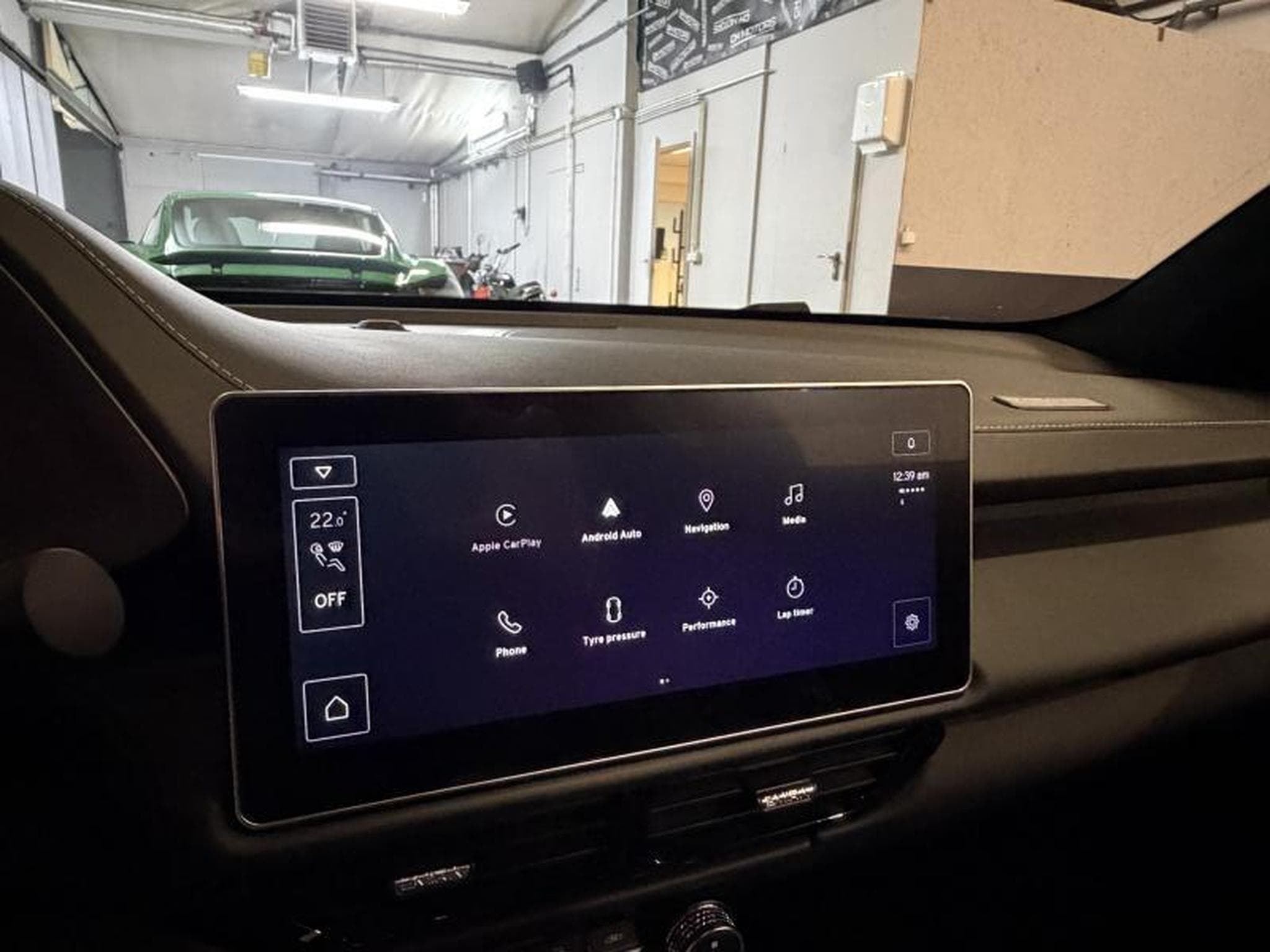 Lotus Emira 3.5 V6 First Edition (2023) - Photo 18