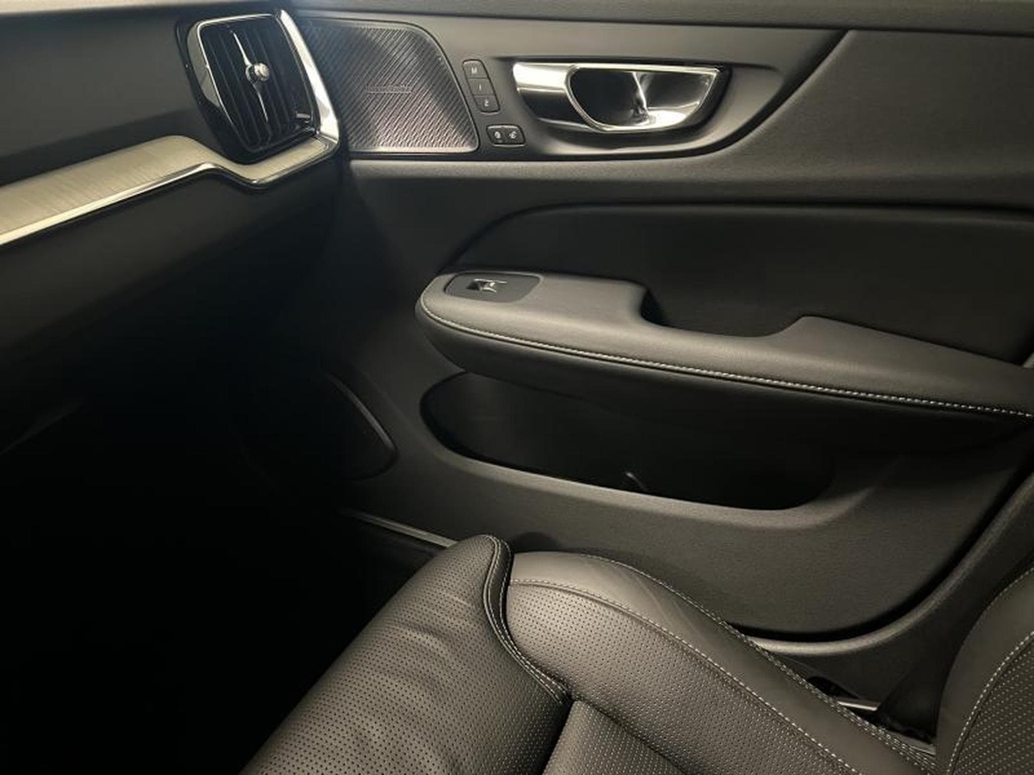 Volvo V60 Inscription (2018) - Photo 12
