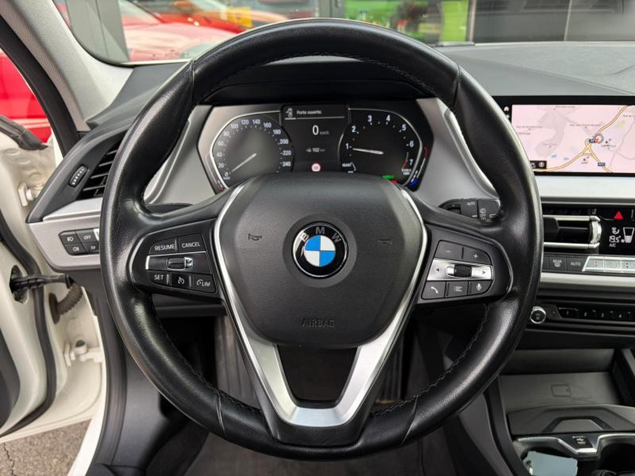 BMW 118 i 1.5 140ch/Sièges chauffants/CarPlay (2020) - Photo 8