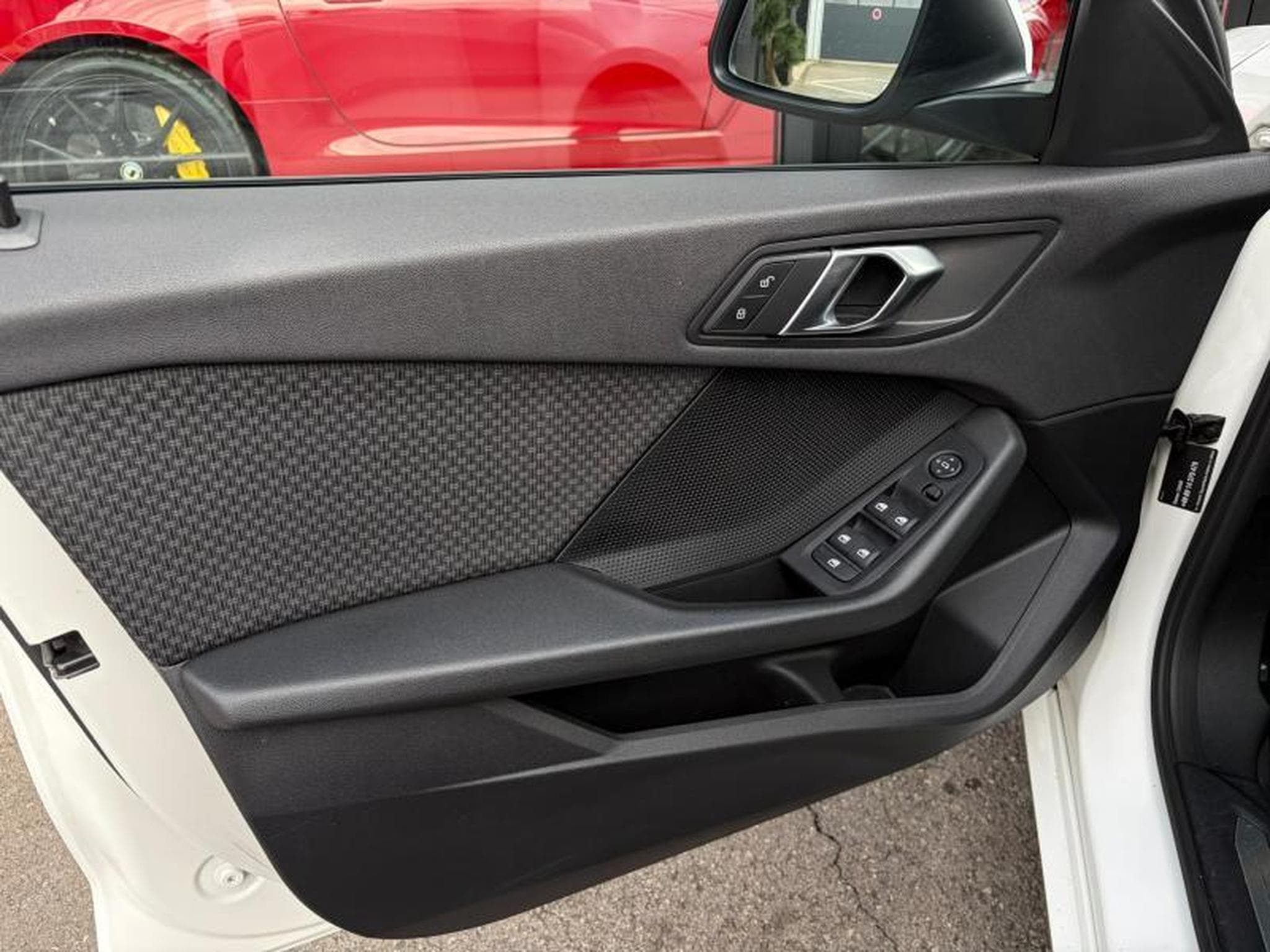 BMW 118 i 1.5 140ch/Sièges chauffants/CarPlay (2020) - Photo 14