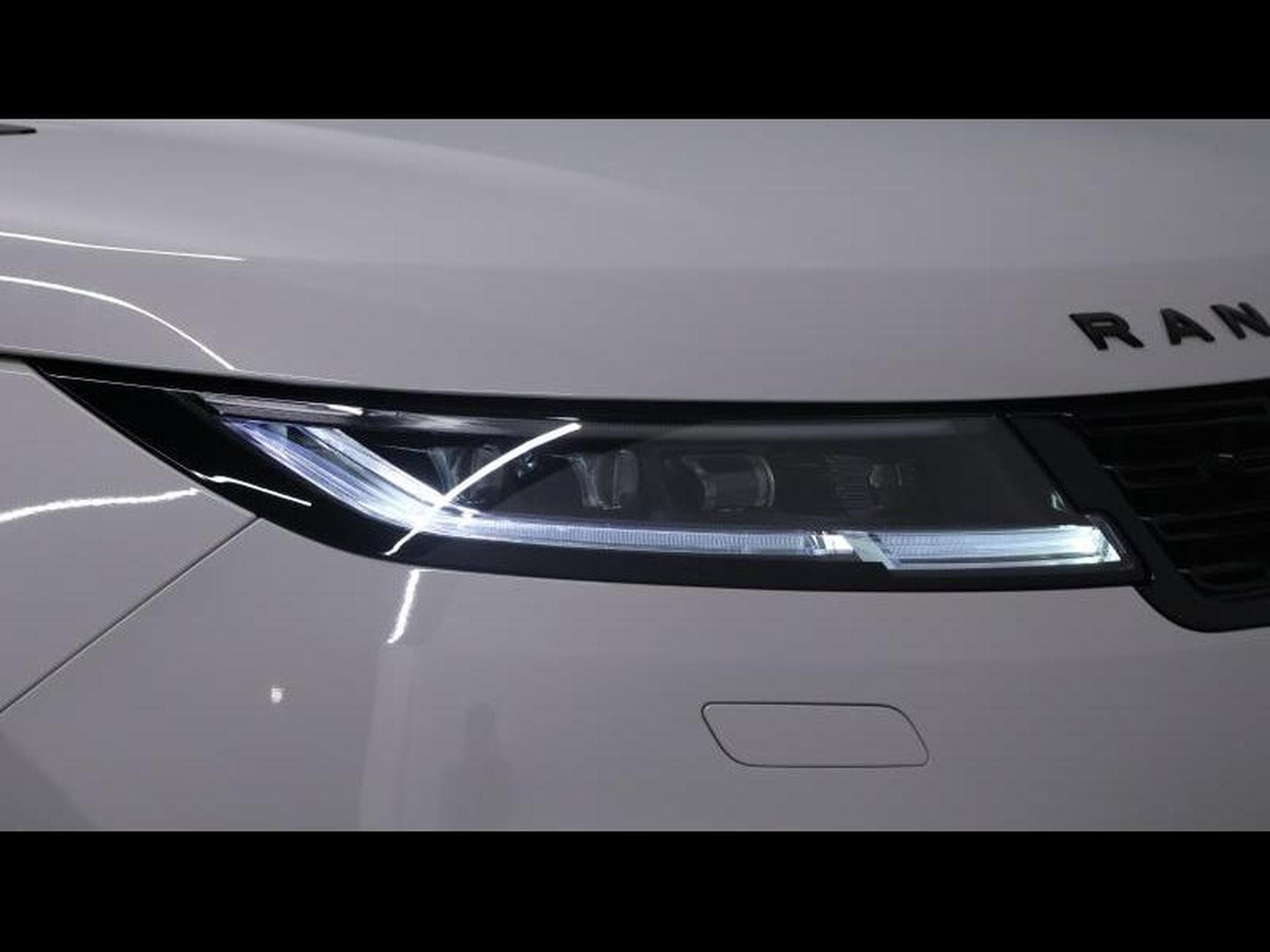 Land-Rover Range Rover Sport P530 Autobiography (2026) - Photo 9