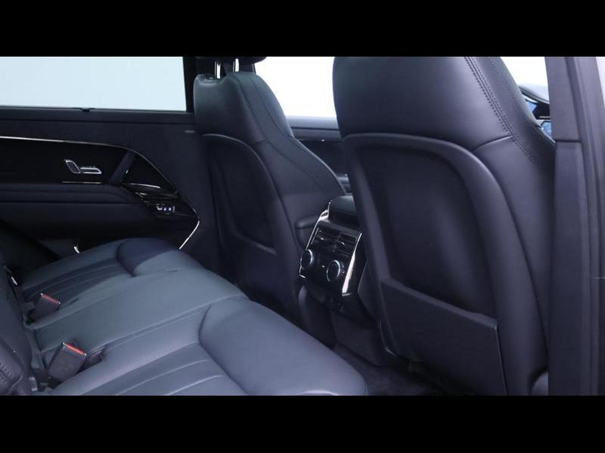 Land-Rover Range Rover Sport P530 Autobiography (2026) - Photo 14
