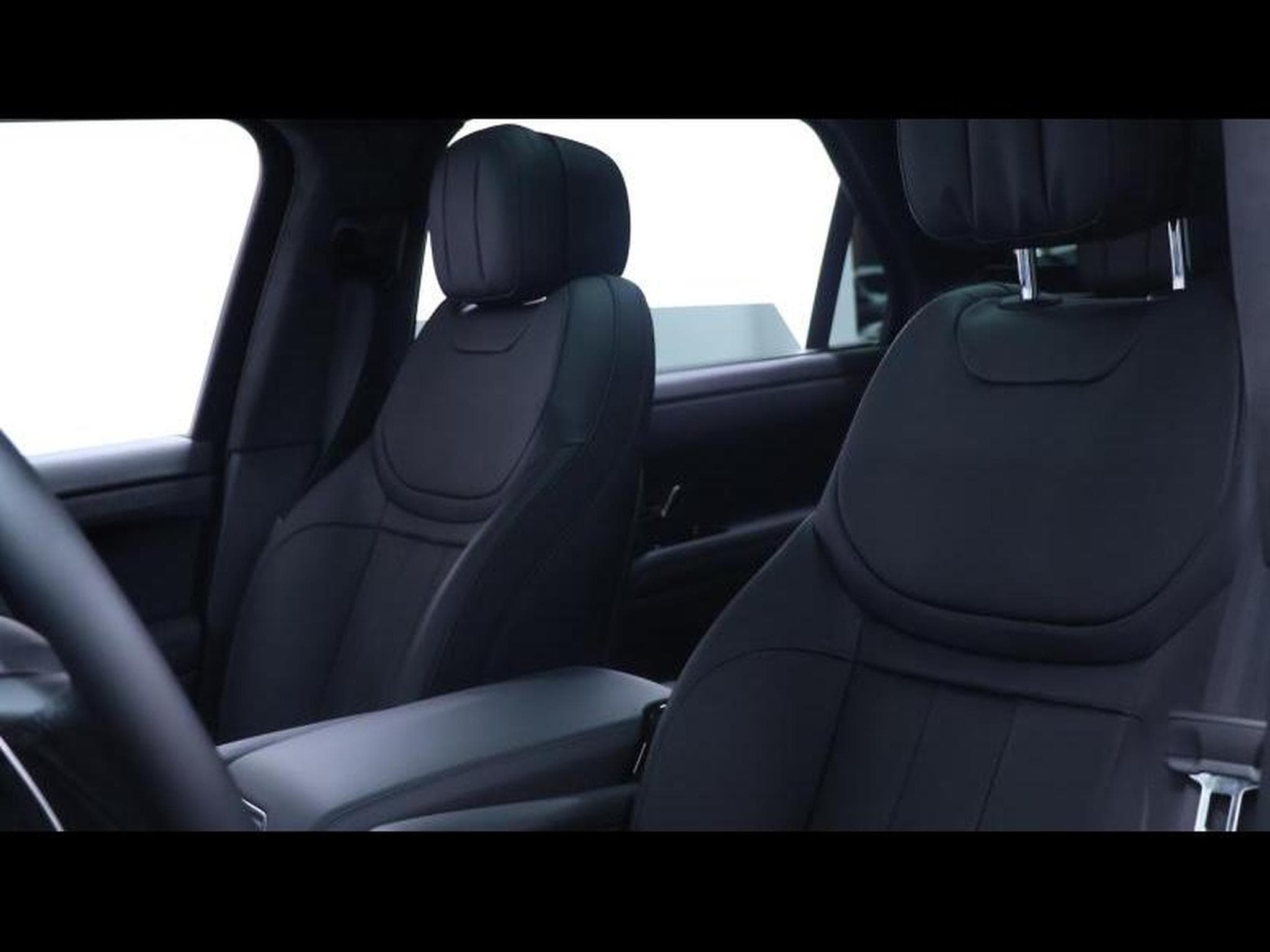 Land-Rover Range Rover Sport P530 Autobiography (2026) - Photo 17