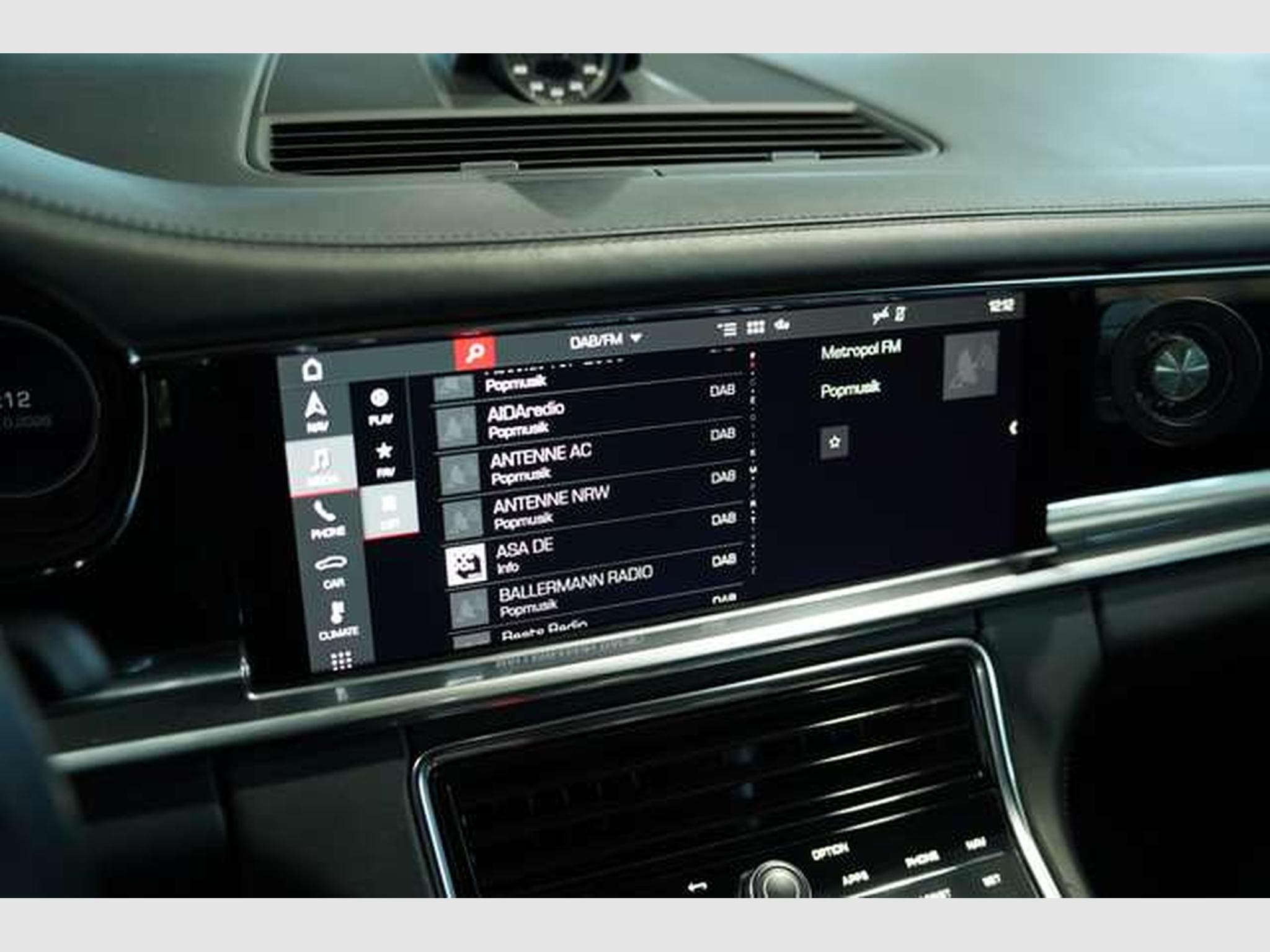 Porsche Panamera 4 E-Hybrid *2.H *21 *S-Abgas *Chrono (2021) - Foto 37