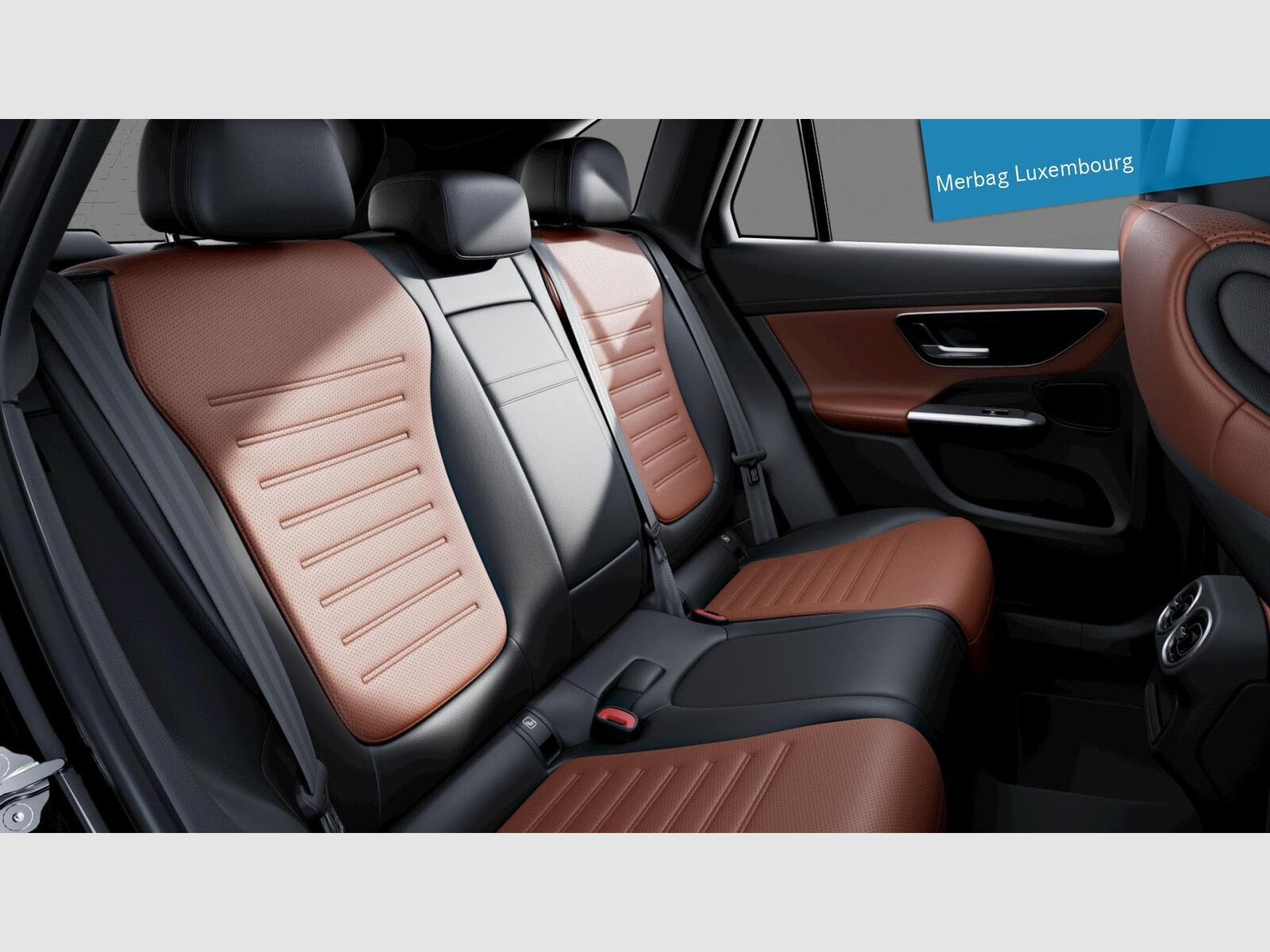 Mercedes GLC 200 AMG Line 4Matic (2026) - Photo 12