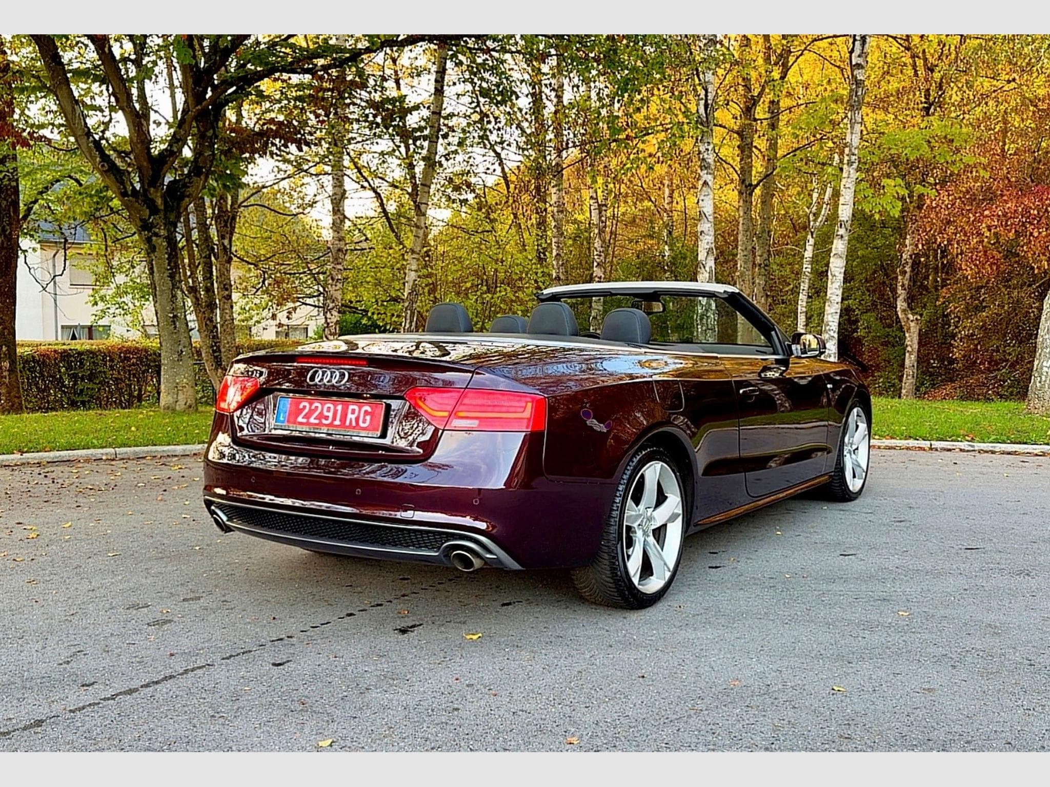 Audi A5 3.0 tdi Cabriolet (2013) - Photo 2