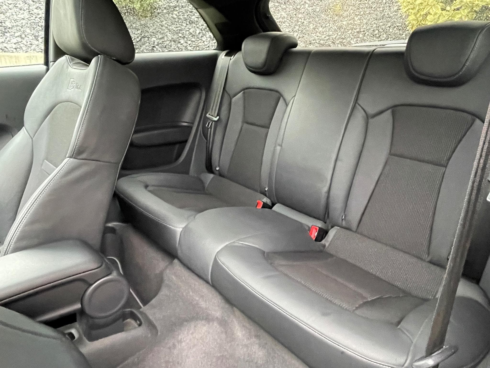 Audi A1 1.6 TDI S-line Automatik (2011) - Foto 5