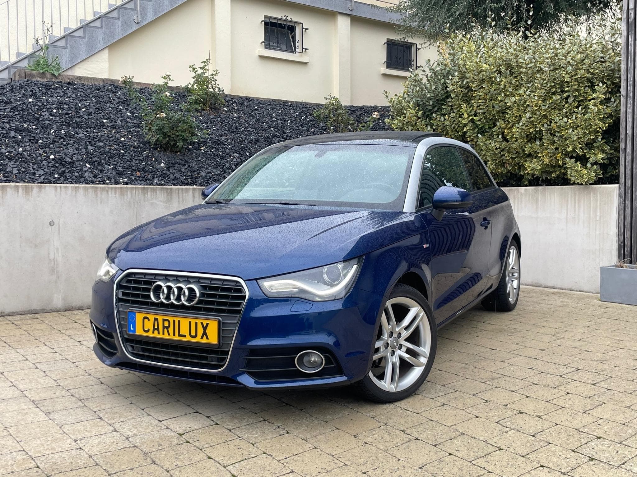 Audi A1 1.6 TDI S-line Automatik (2011) - Foto 2