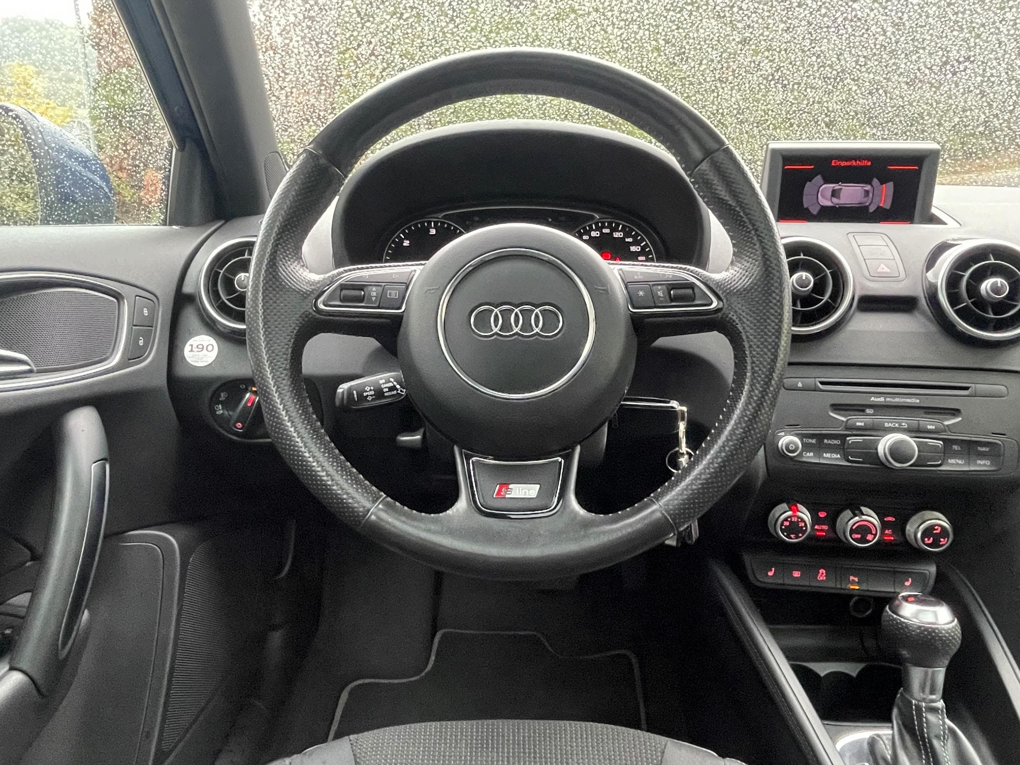 Audi A1 1.6 TDI S-line Automatik (2011) - Foto 6