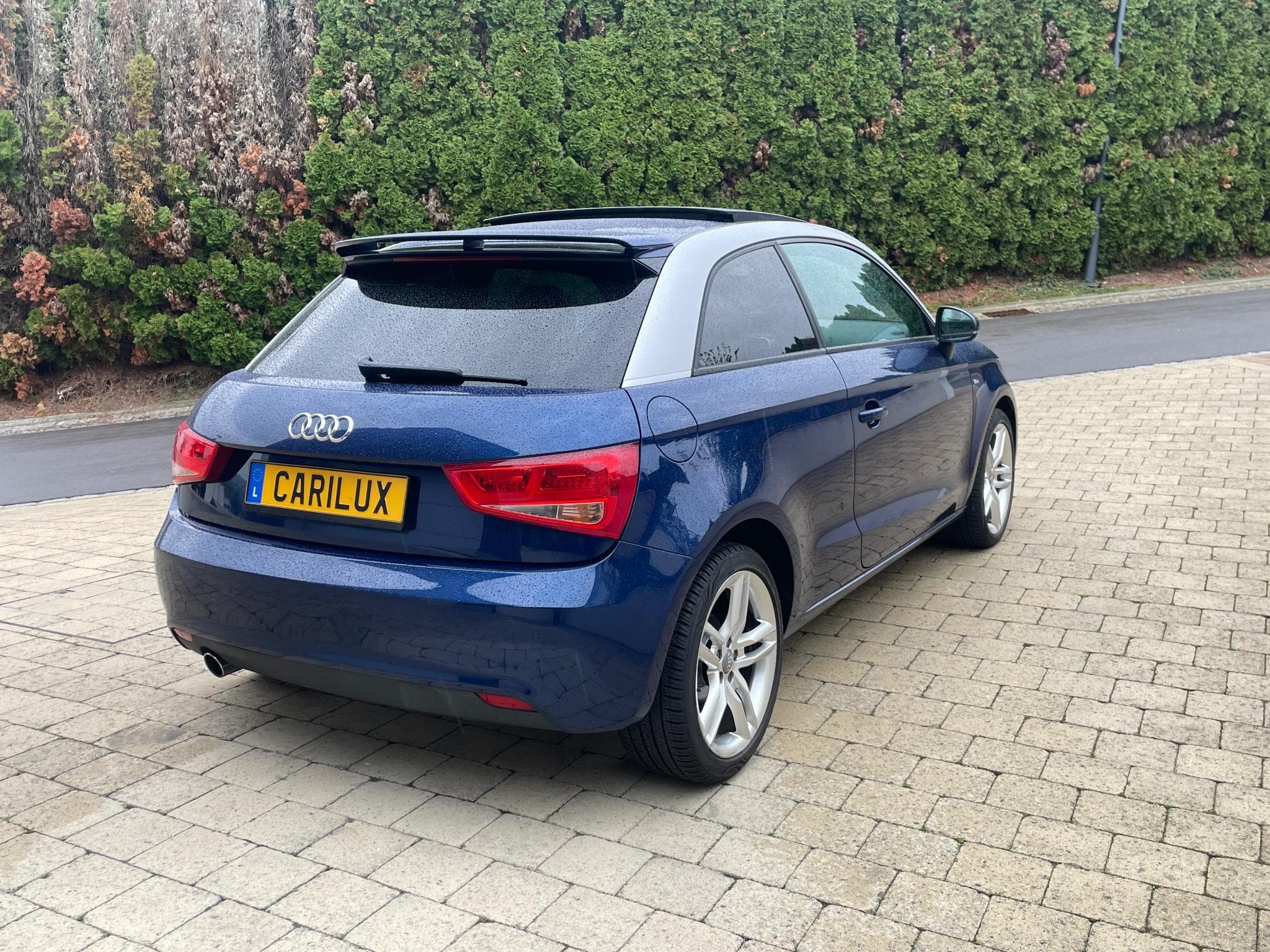 Audi A1 1.6 TDI S-line Automatik (2011) - Foto 8