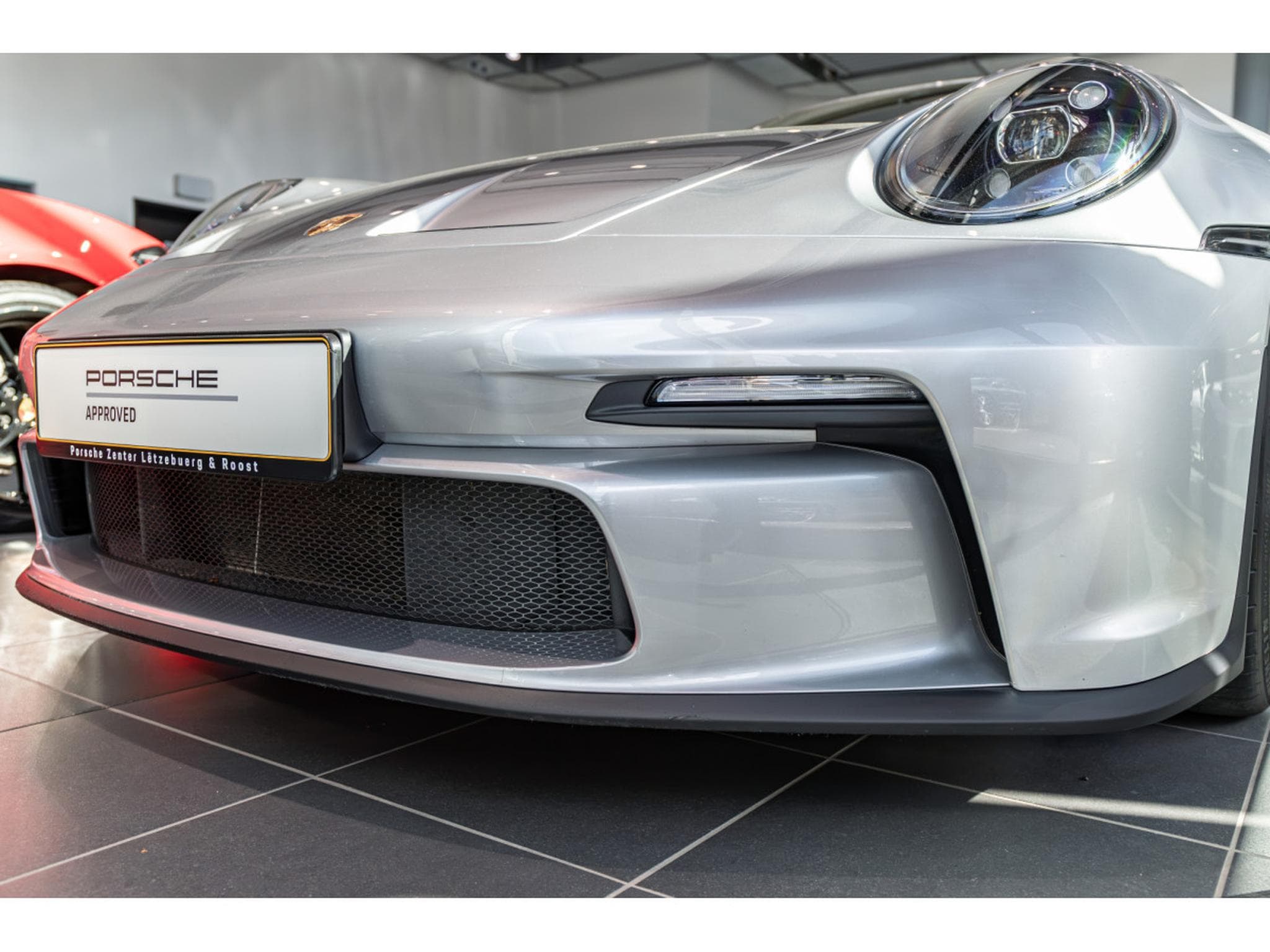 Porsche 911 GT3 Touring (2024) - Foto 5