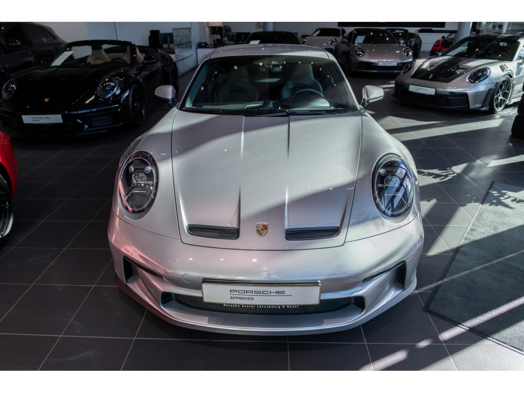 Porsche 911 GT3 Touring (2024) - Foto 4