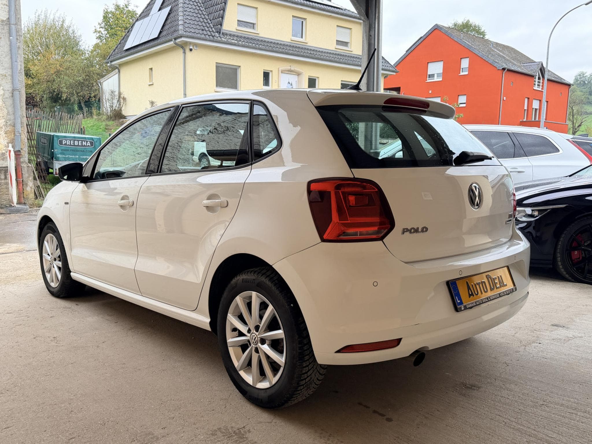 VW Polo 1.2 TSI LOUNGE Bluemotion 90cv (2015) - Foto 4