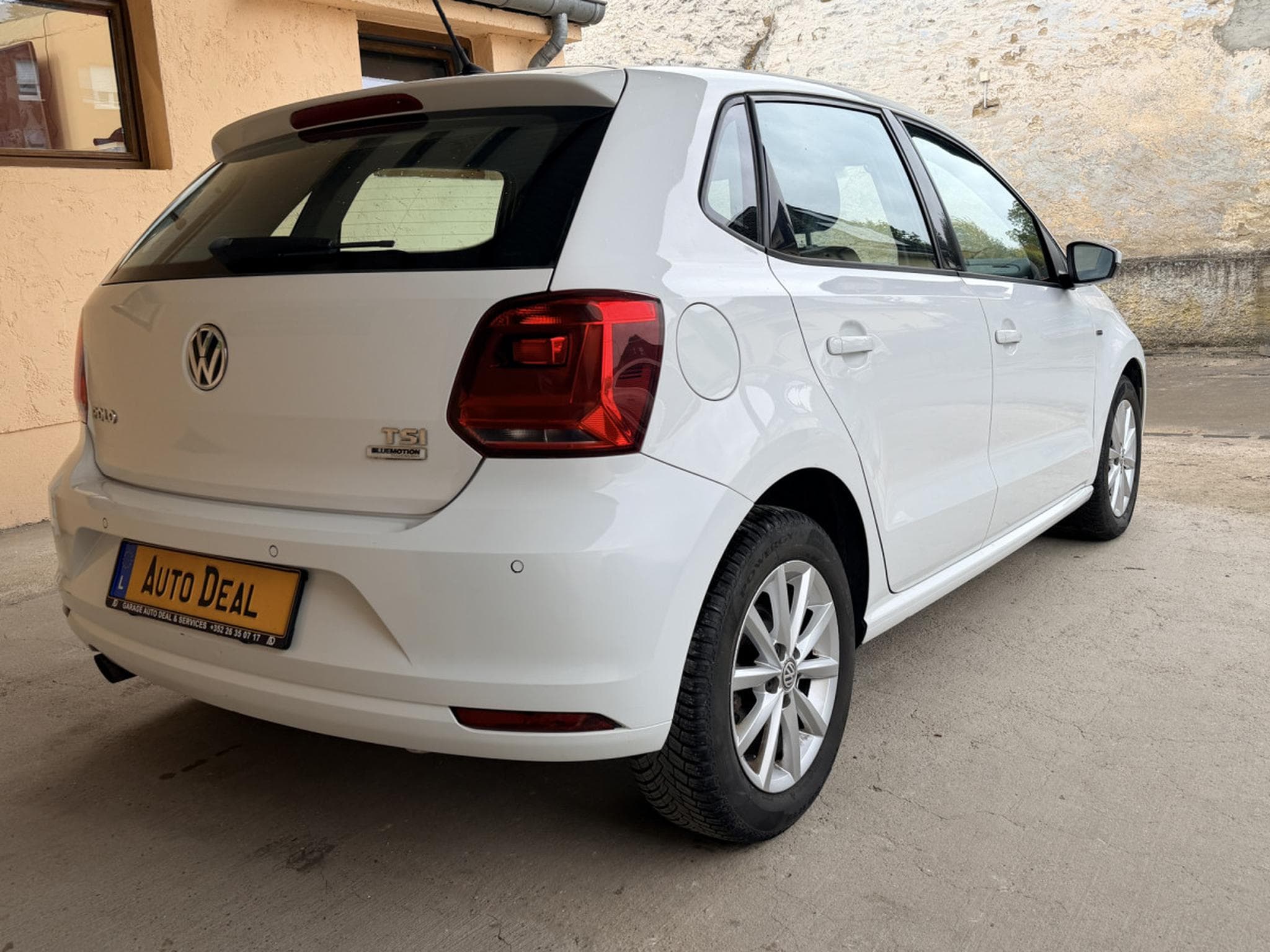 VW Polo 1.2 TSI LOUNGE Bluemotion 90cv (2015) - Foto 5