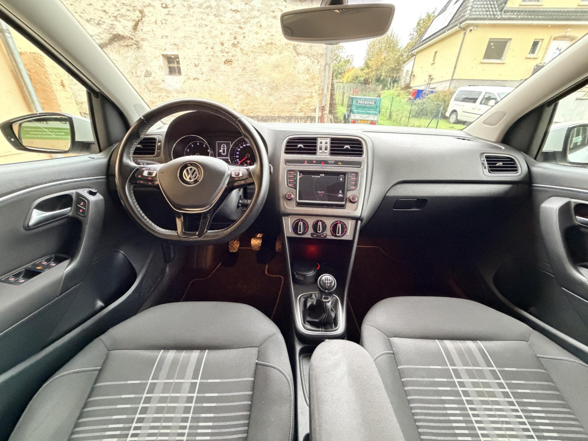 VW Polo 1.2 TSI LOUNGE Bluemotion 90cv (2015) - Foto 10