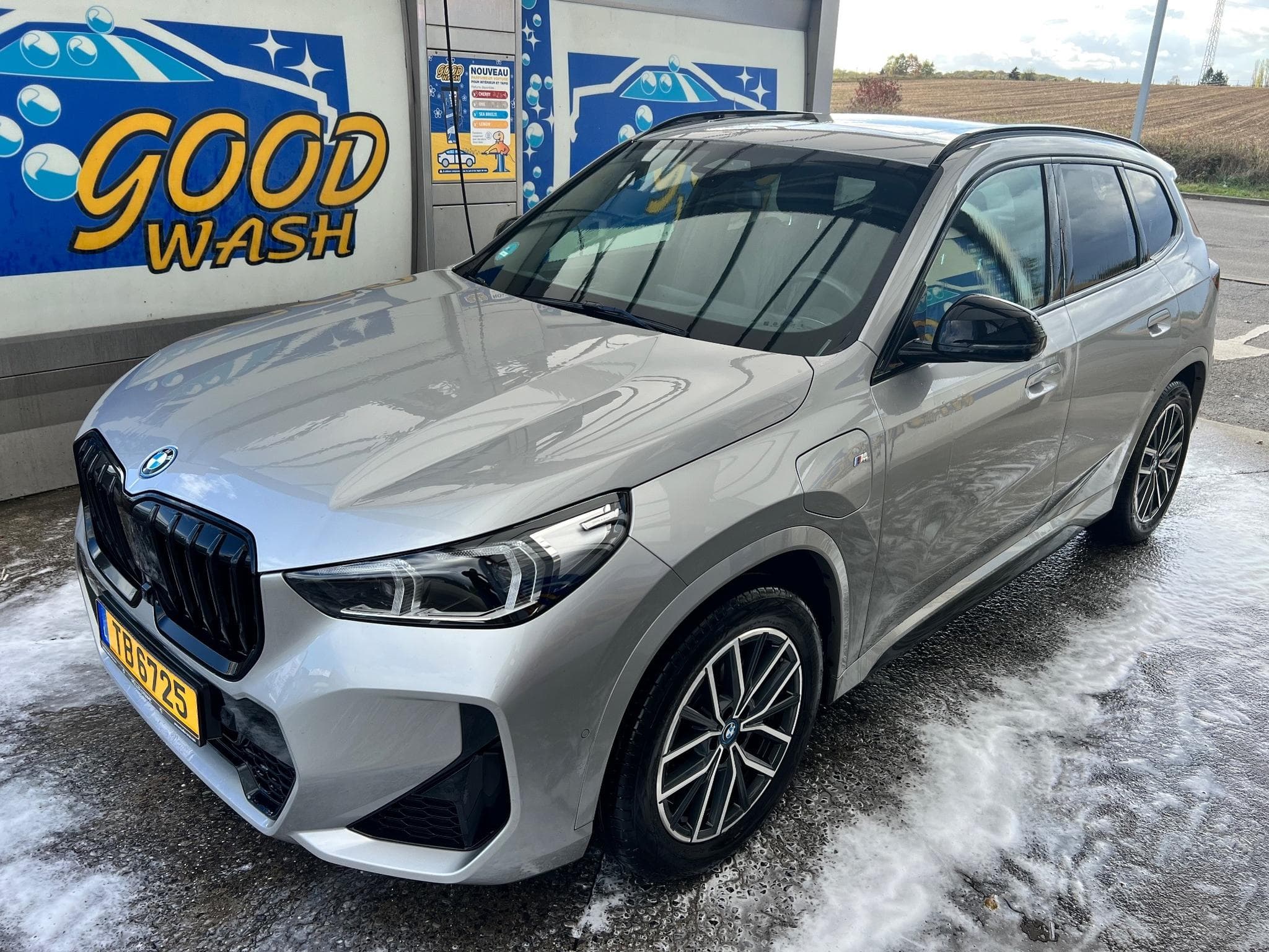 BMW X1 xdrive 30e M-Sport (2024) - Foto 2