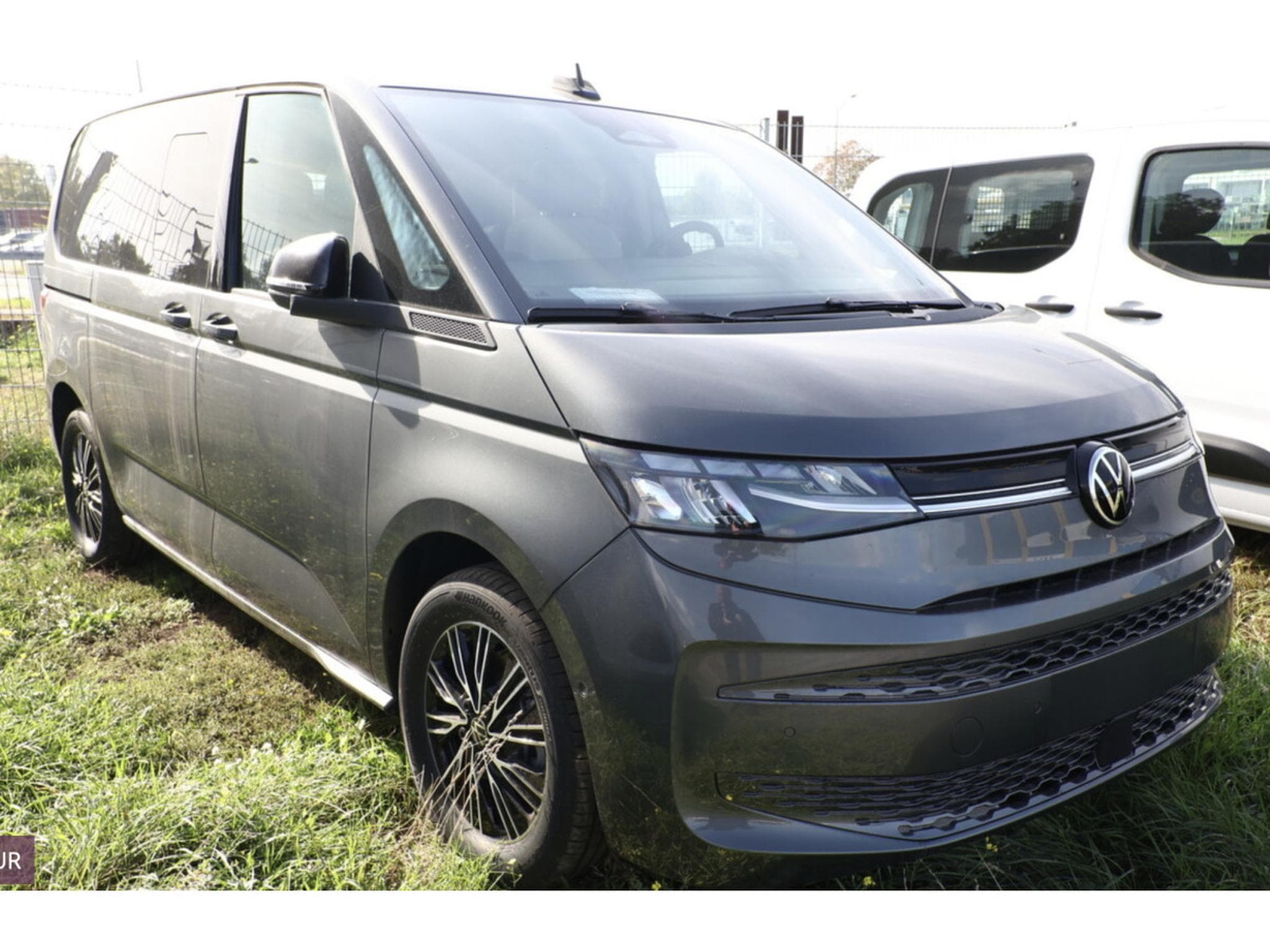 VW Multivan Volkswagen Multivan DSG Life 7S Pano 150ps Diesel (2026) - Photo 2