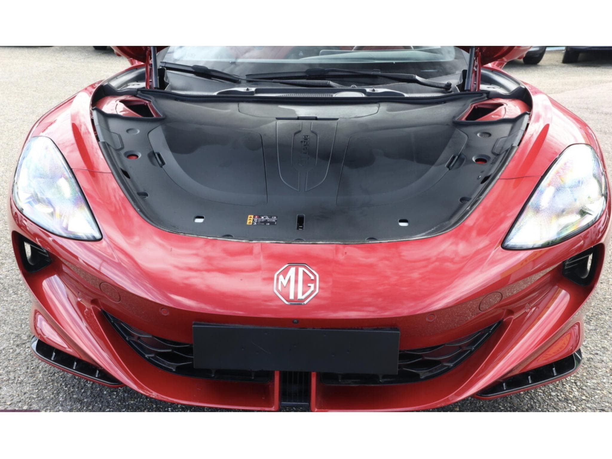 MG Cyberster Cyberter 77kwh 339 cv ACC Dinamica Bose 360kam SHZ 19Z (2026) - Foto 15
