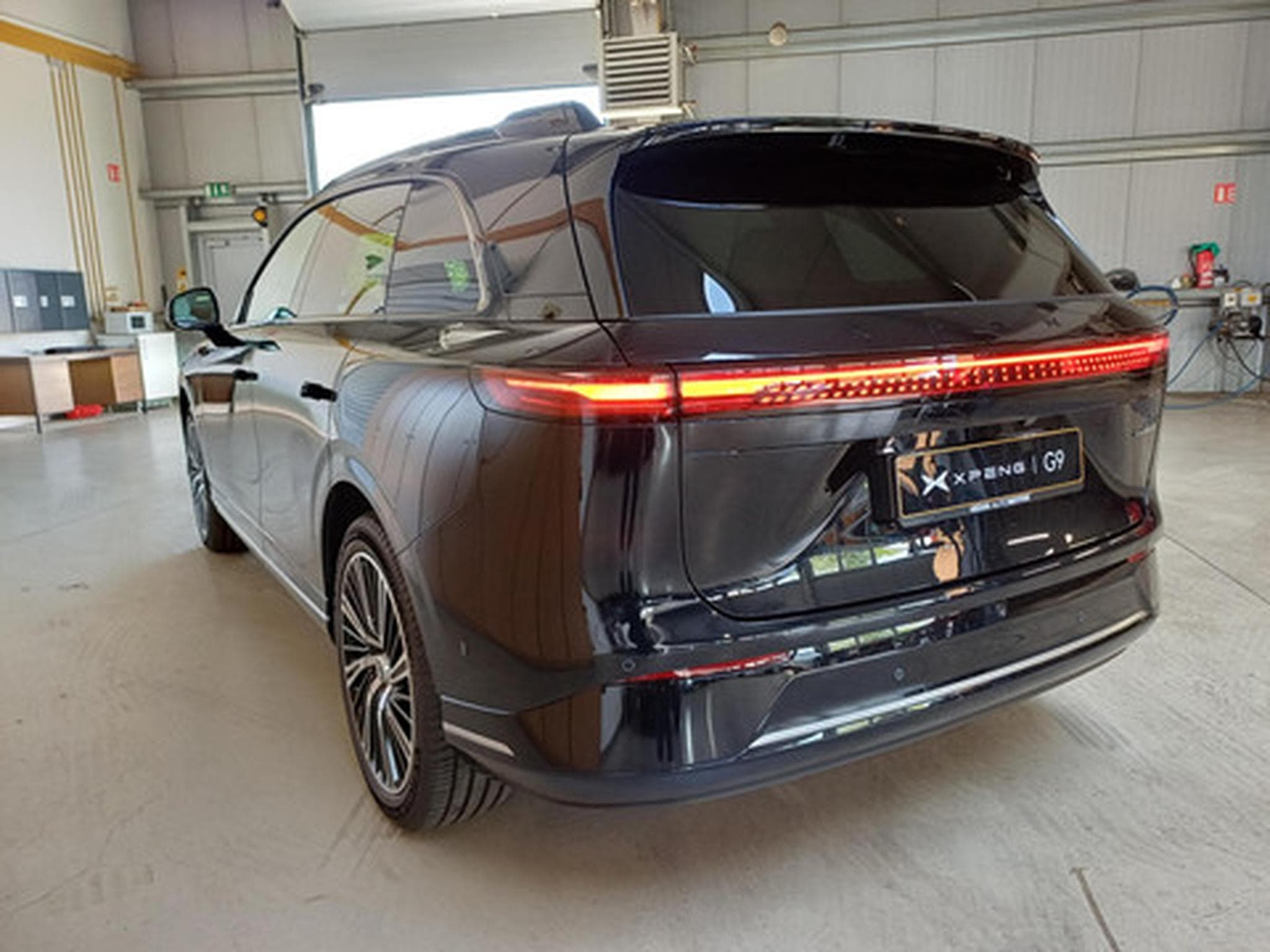 Xpeng G9 New AWD Performan (2026) - Foto 4