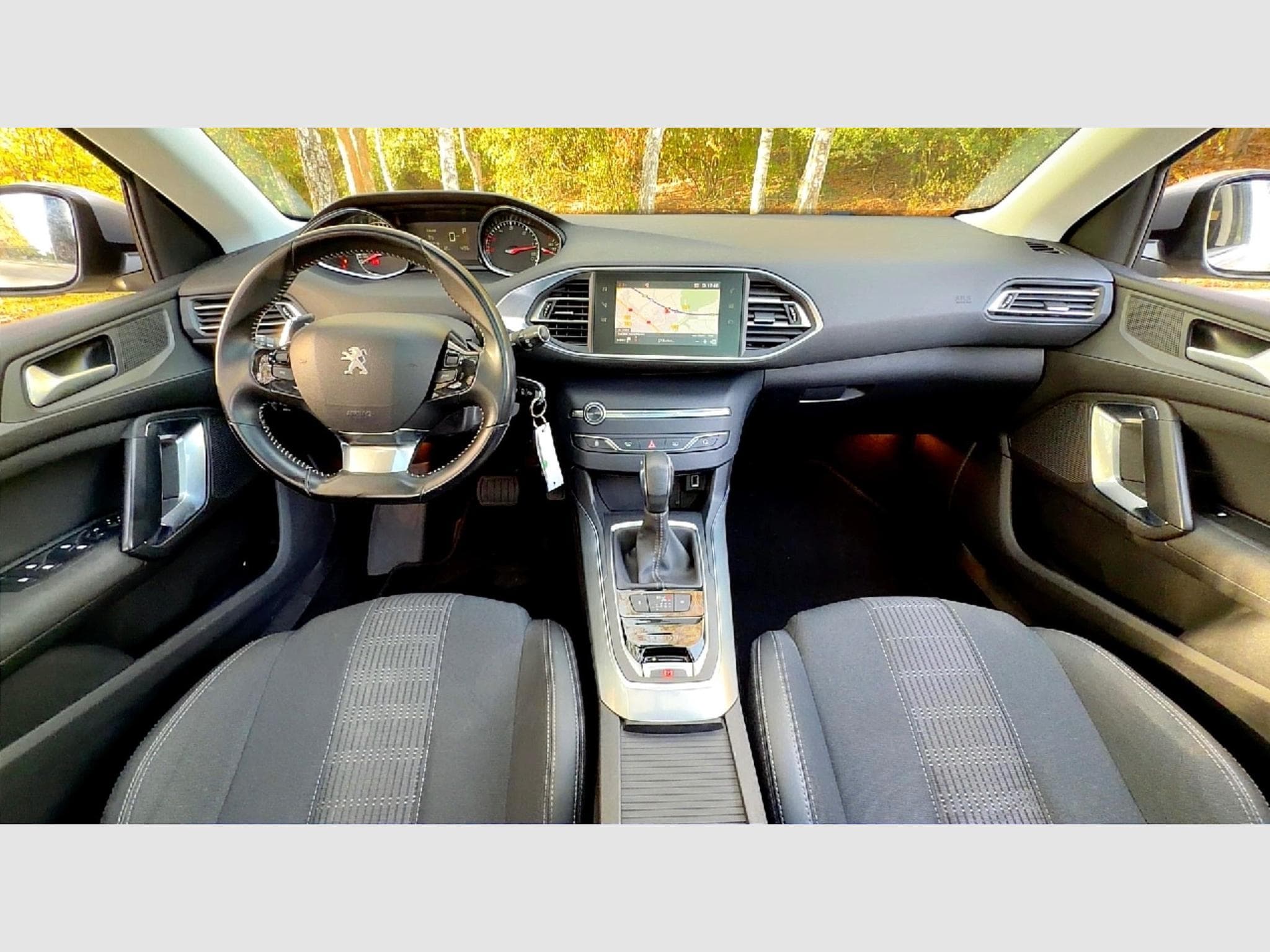 Peugeot 308 1.5 hdi Auto. (2019) - Photo 6