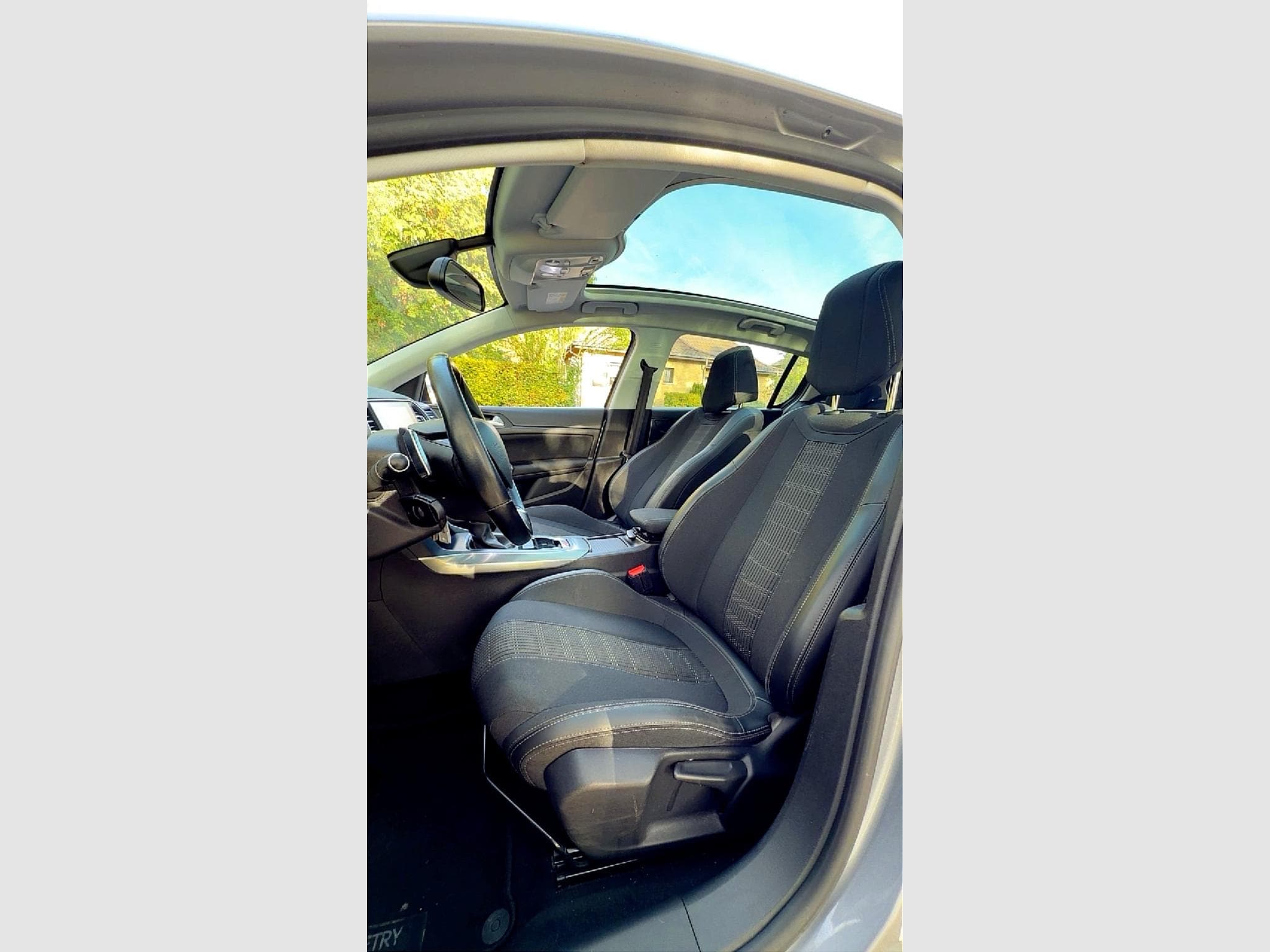 Peugeot 308 1.5 hdi Auto. (2019) - Photo 8
