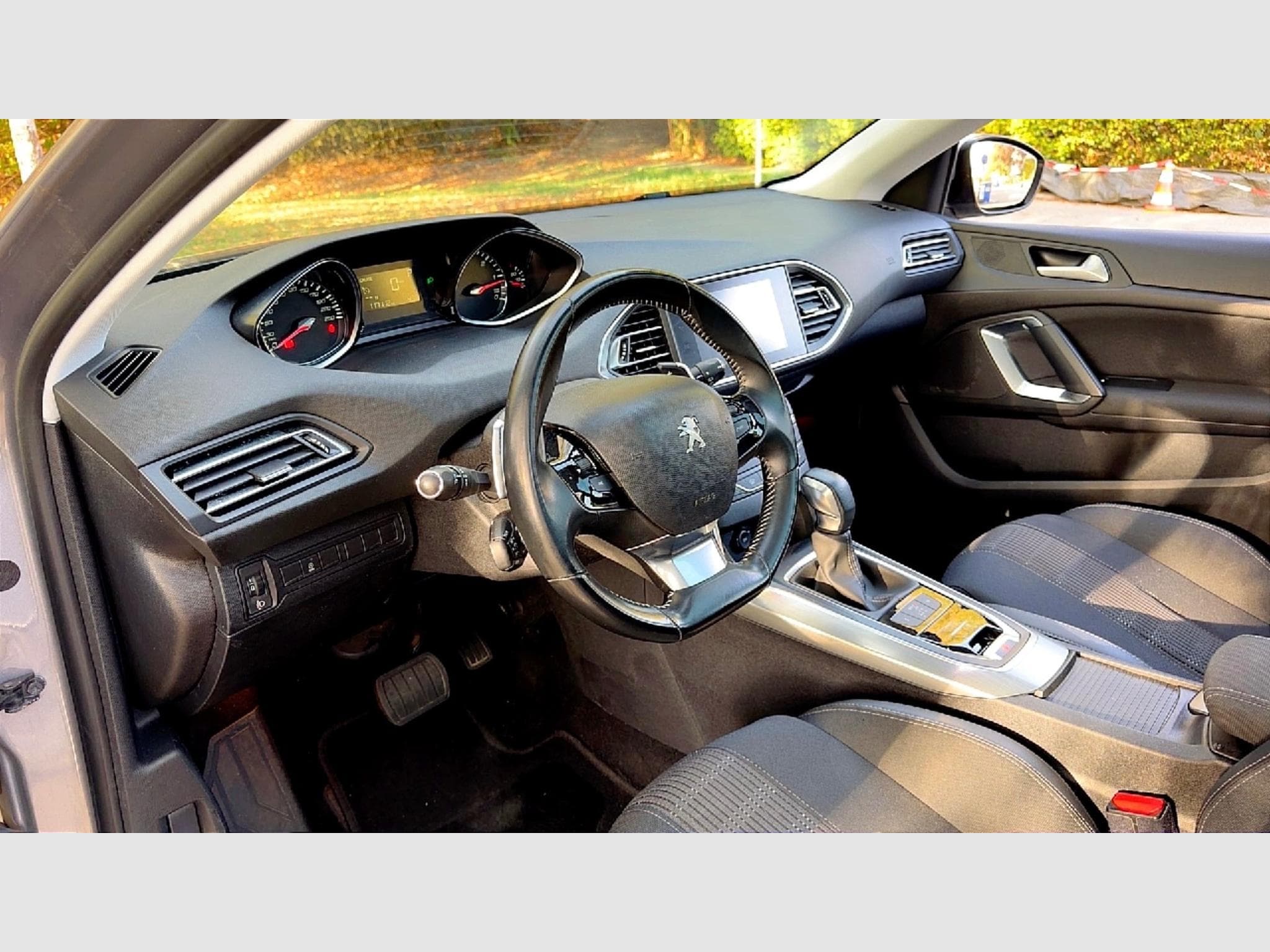 Peugeot 308 1.5 hdi Auto. (2019) - Photo 7
